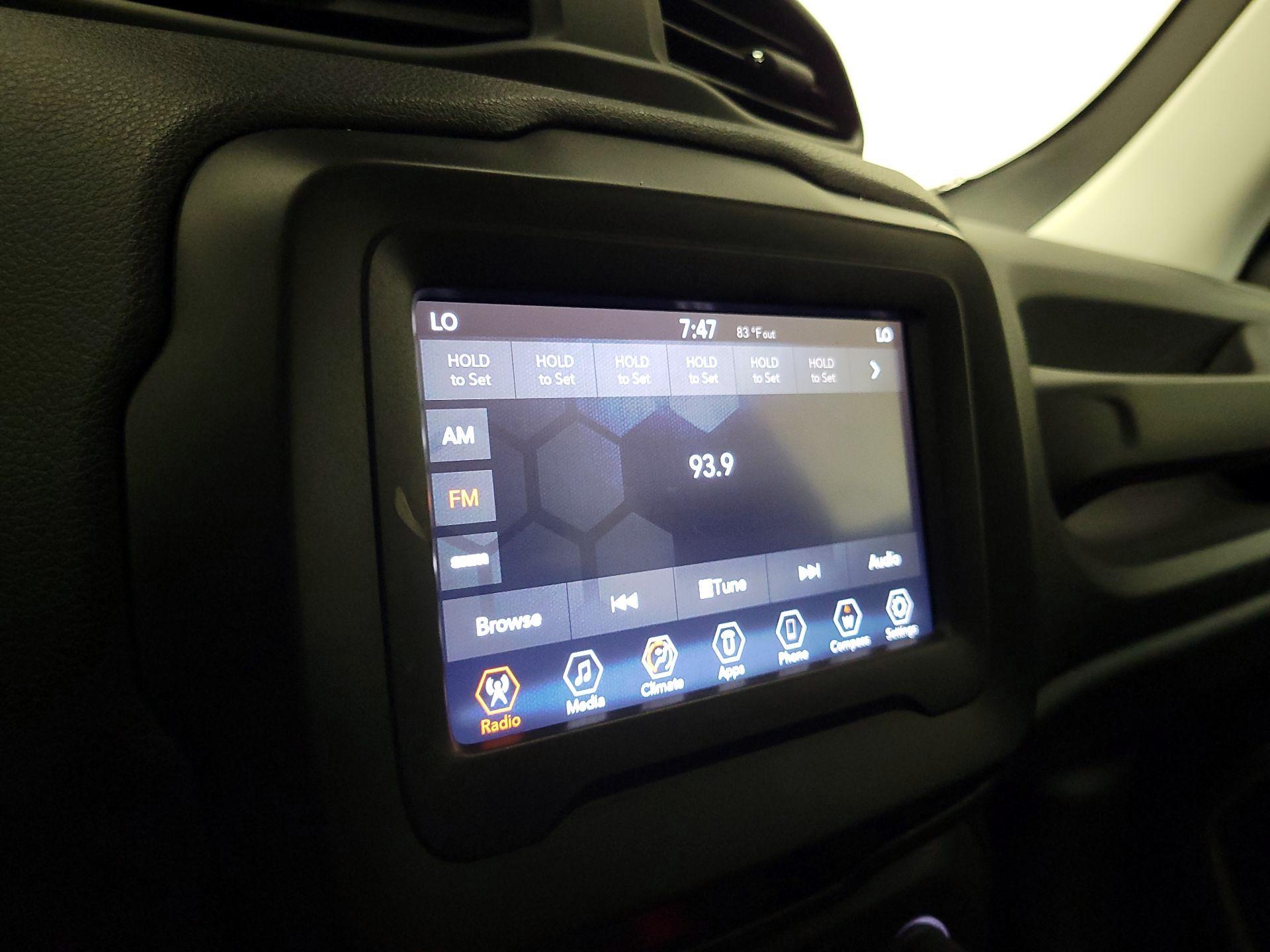 Thumbnail: 2020 Jeep Renegade - 15