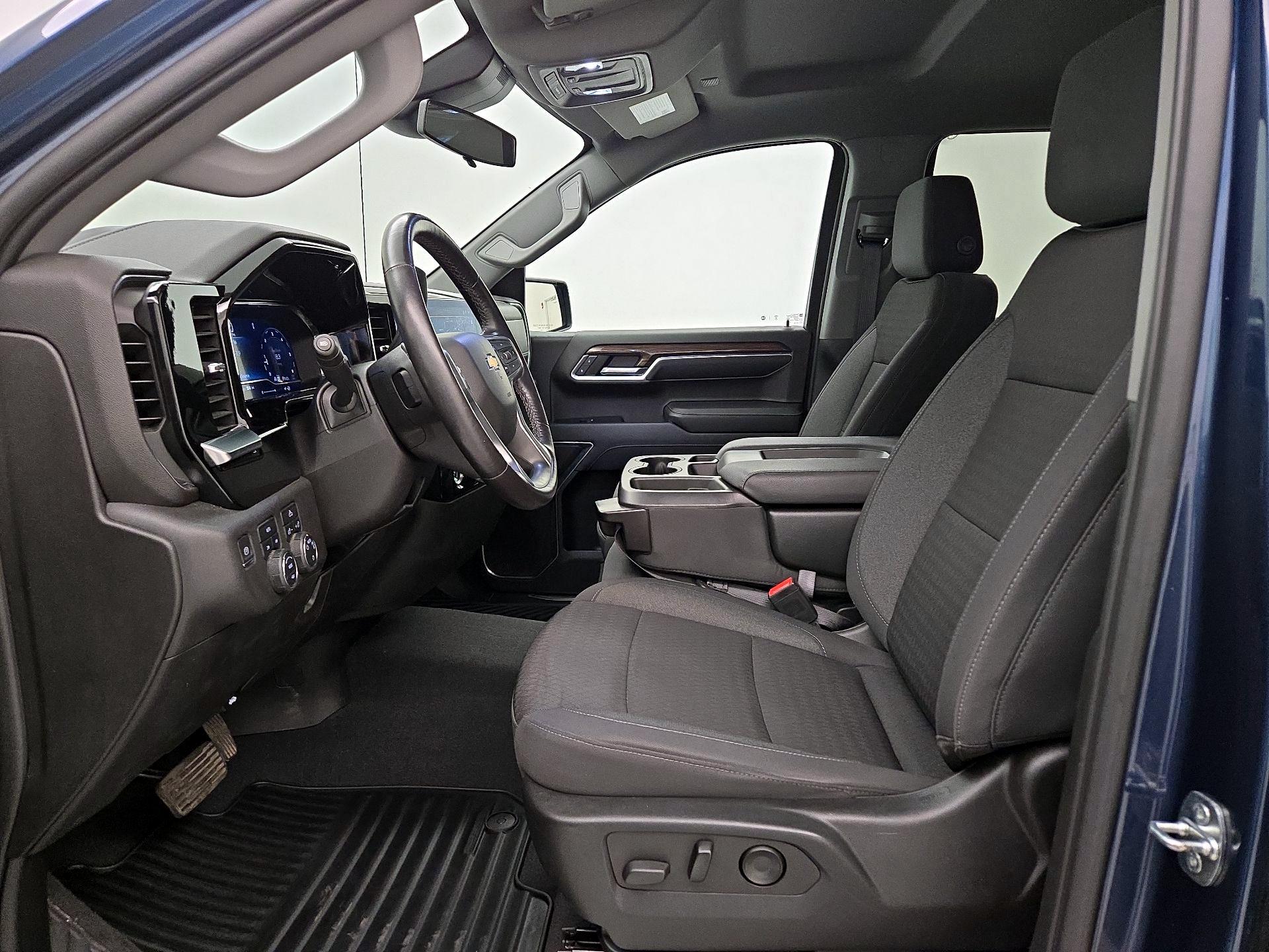 Thumbnail: 2022 Chevrolet Silverado 1500 - 11