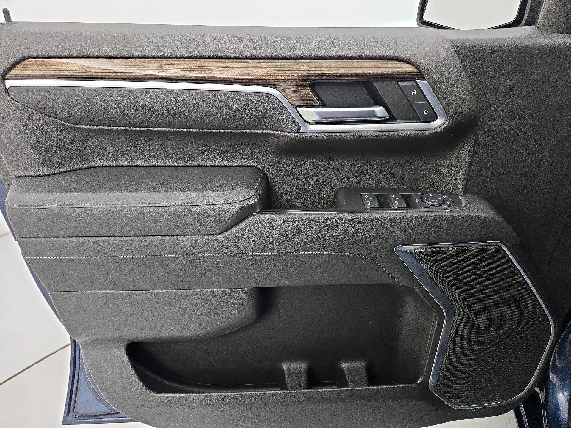 Thumbnail: 2022 Chevrolet Silverado 1500 - 12