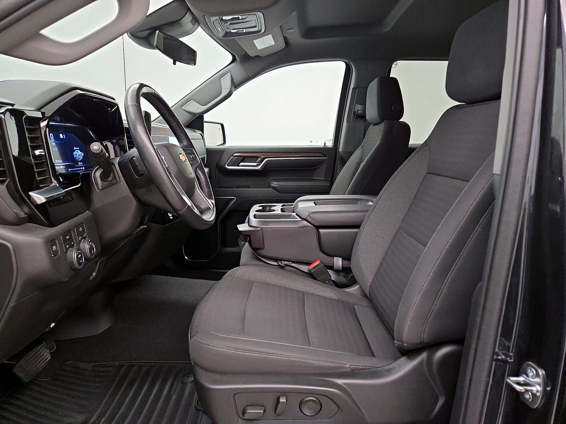 Thumbnail: 2022 Chevrolet Silverado 1500 - 11