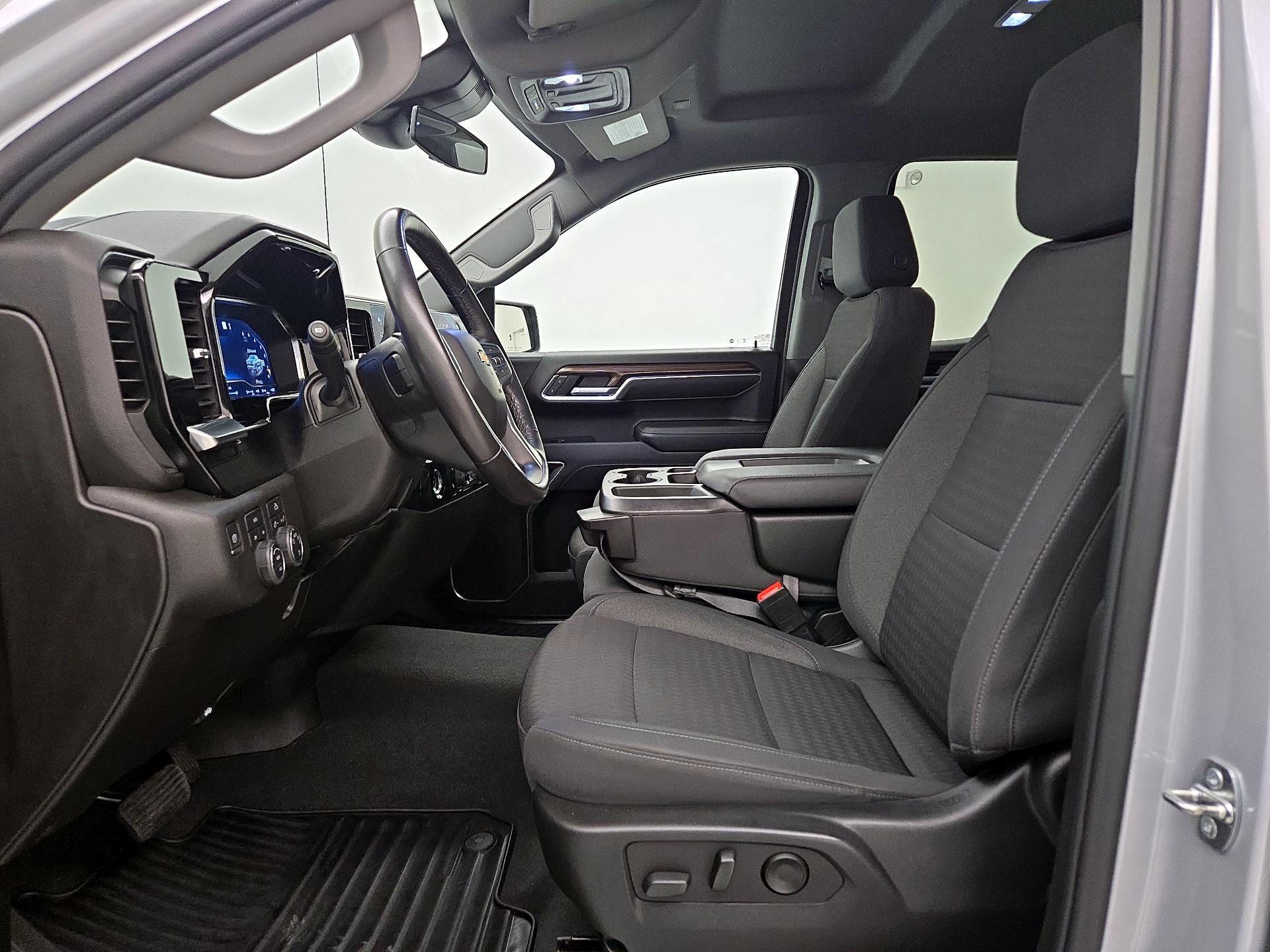 Thumbnail: 2022 Chevrolet Silverado 1500 - 11