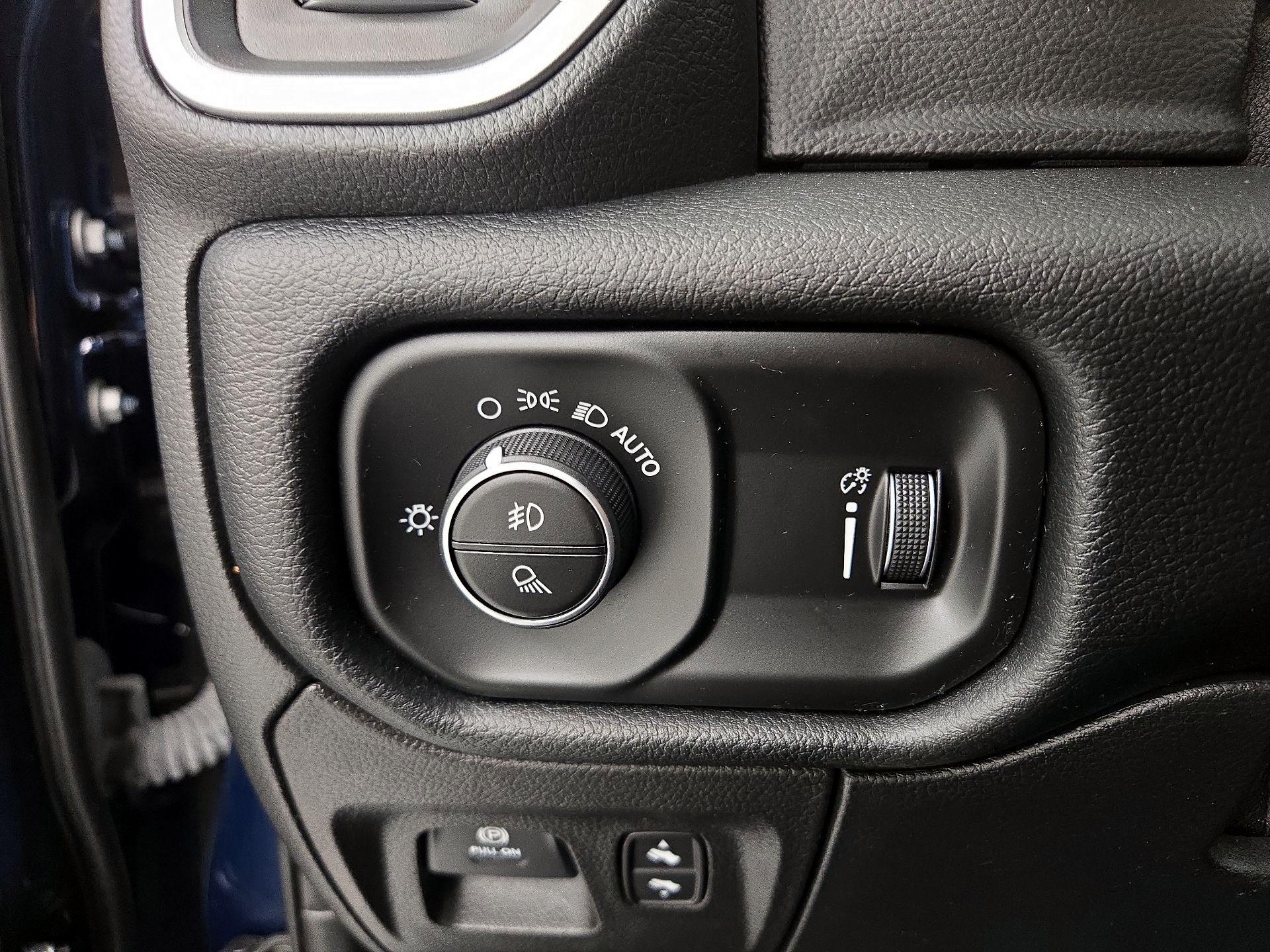 Thumbnail: 2021 RAM 1500 - 13