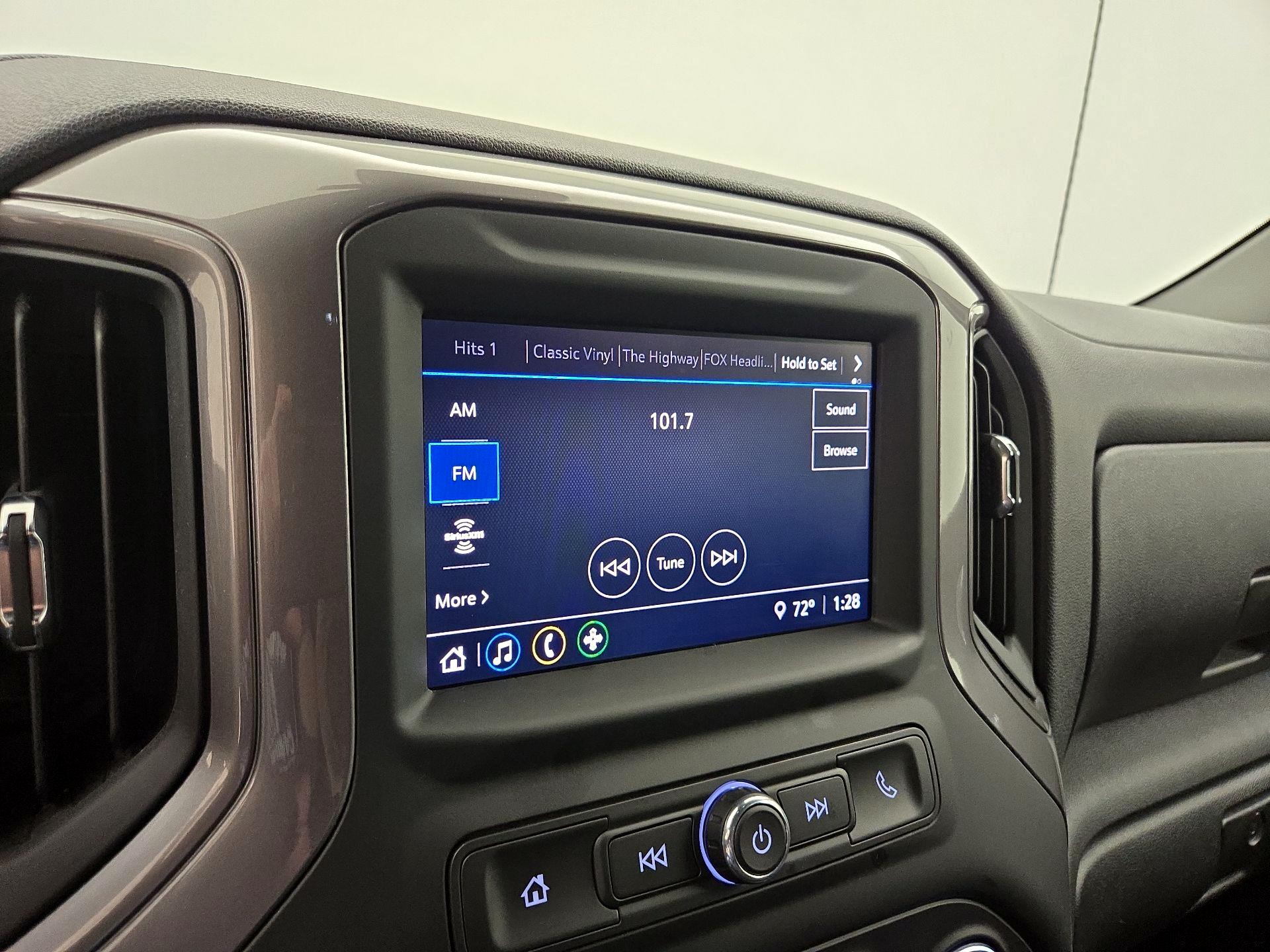 Thumbnail: 2022 Chevrolet Silverado 1500 - 15