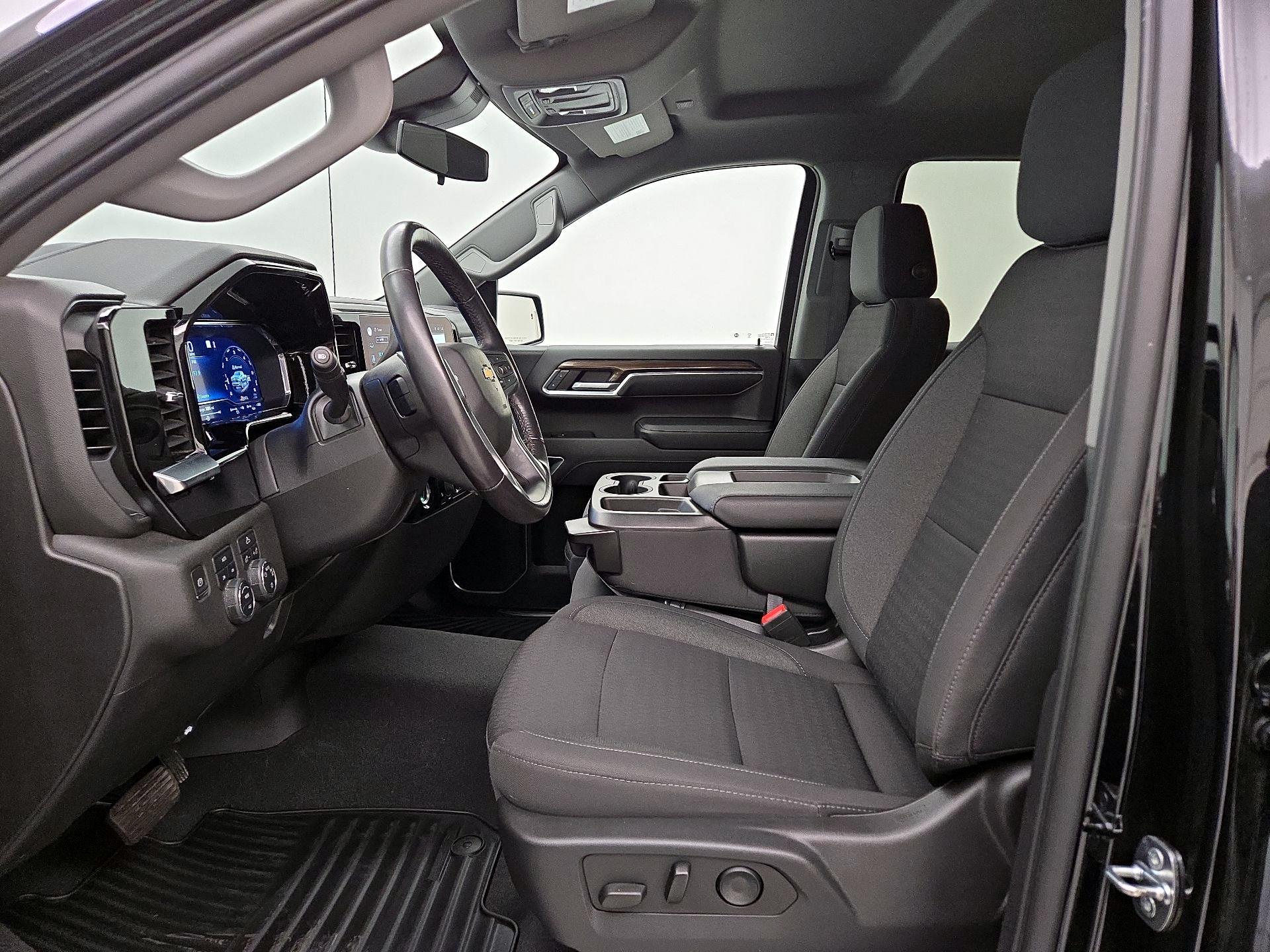 Thumbnail: 2022 Chevrolet Silverado 1500 - 11