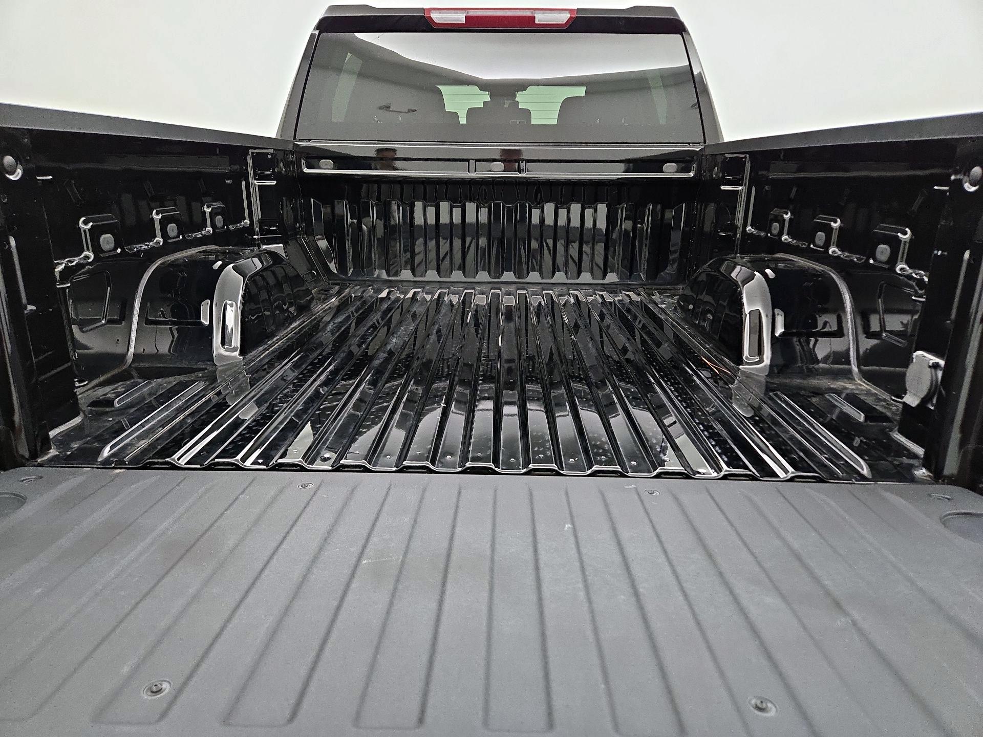 Thumbnail: 2022 Chevrolet Silverado 1500 - 20