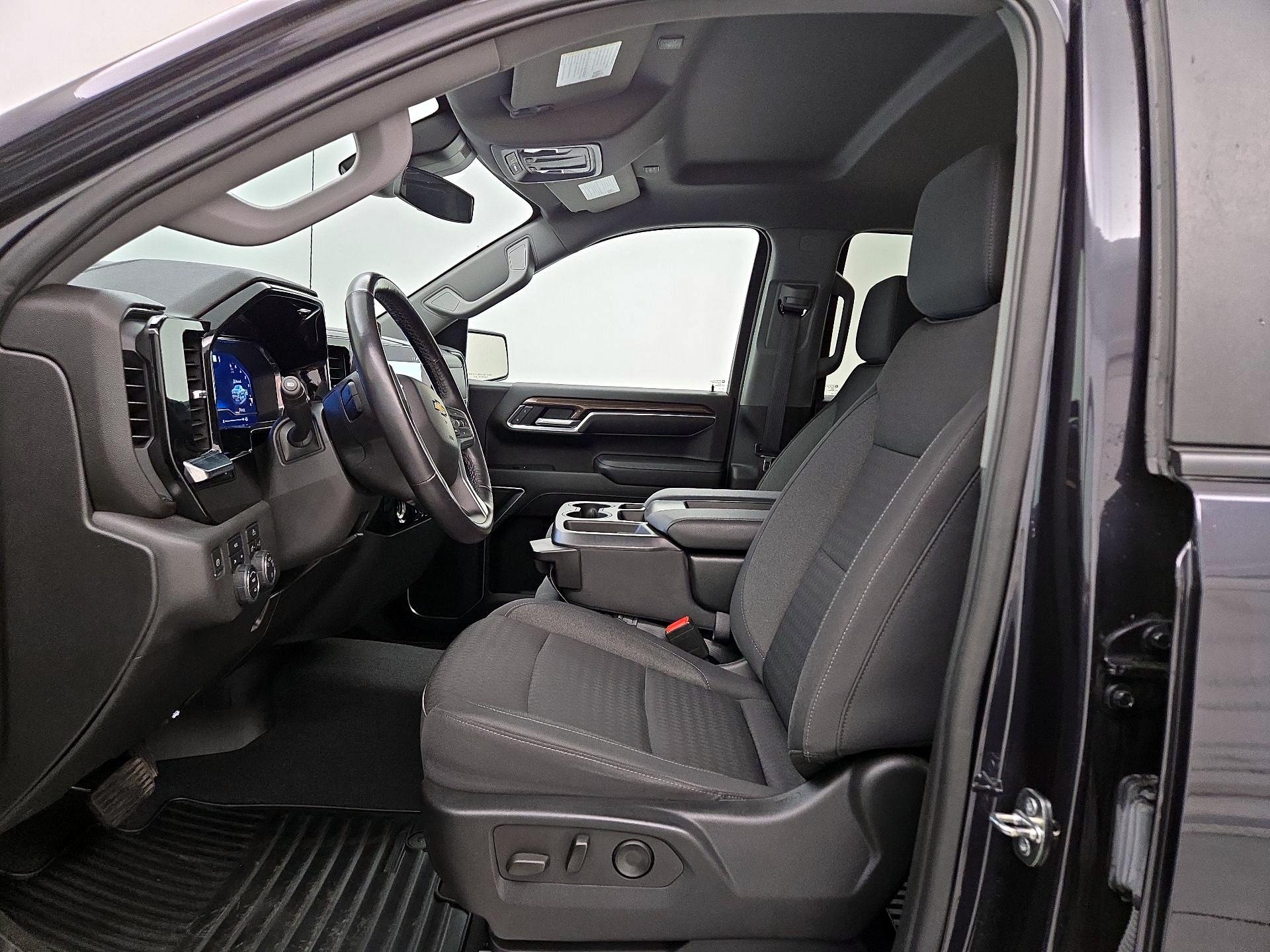 Thumbnail: 2022 Chevrolet Silverado 1500 - 11