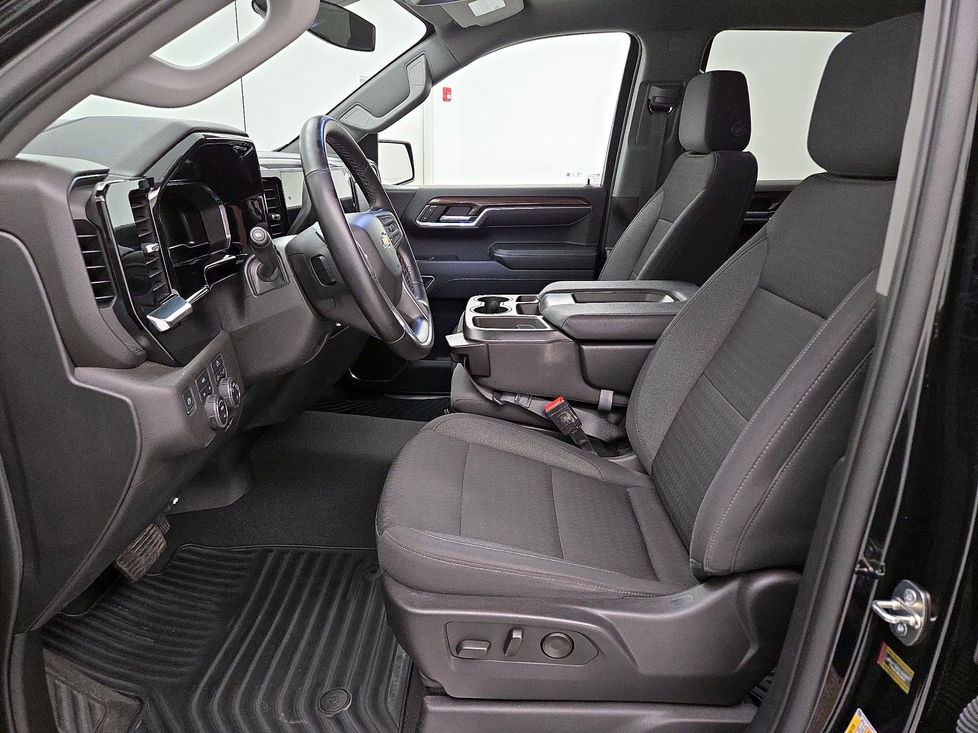 Thumbnail: 2023 Chevrolet Silverado 1500 - 11