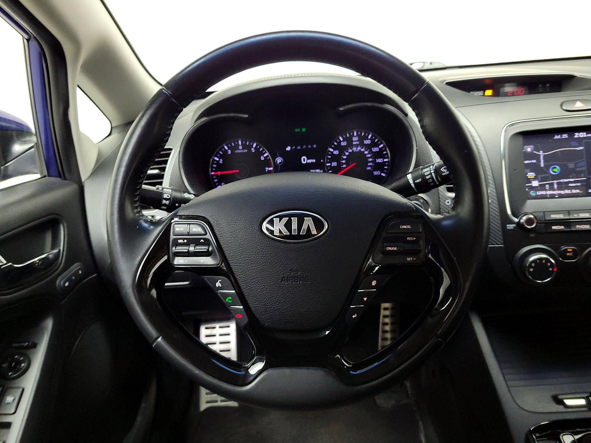 Thumbnail: 2017 Kia Forte - 10