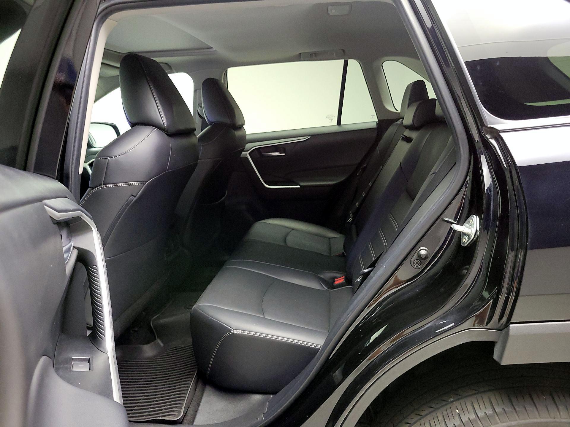 Thumbnail: 2023 Toyota RAV4 - 20
