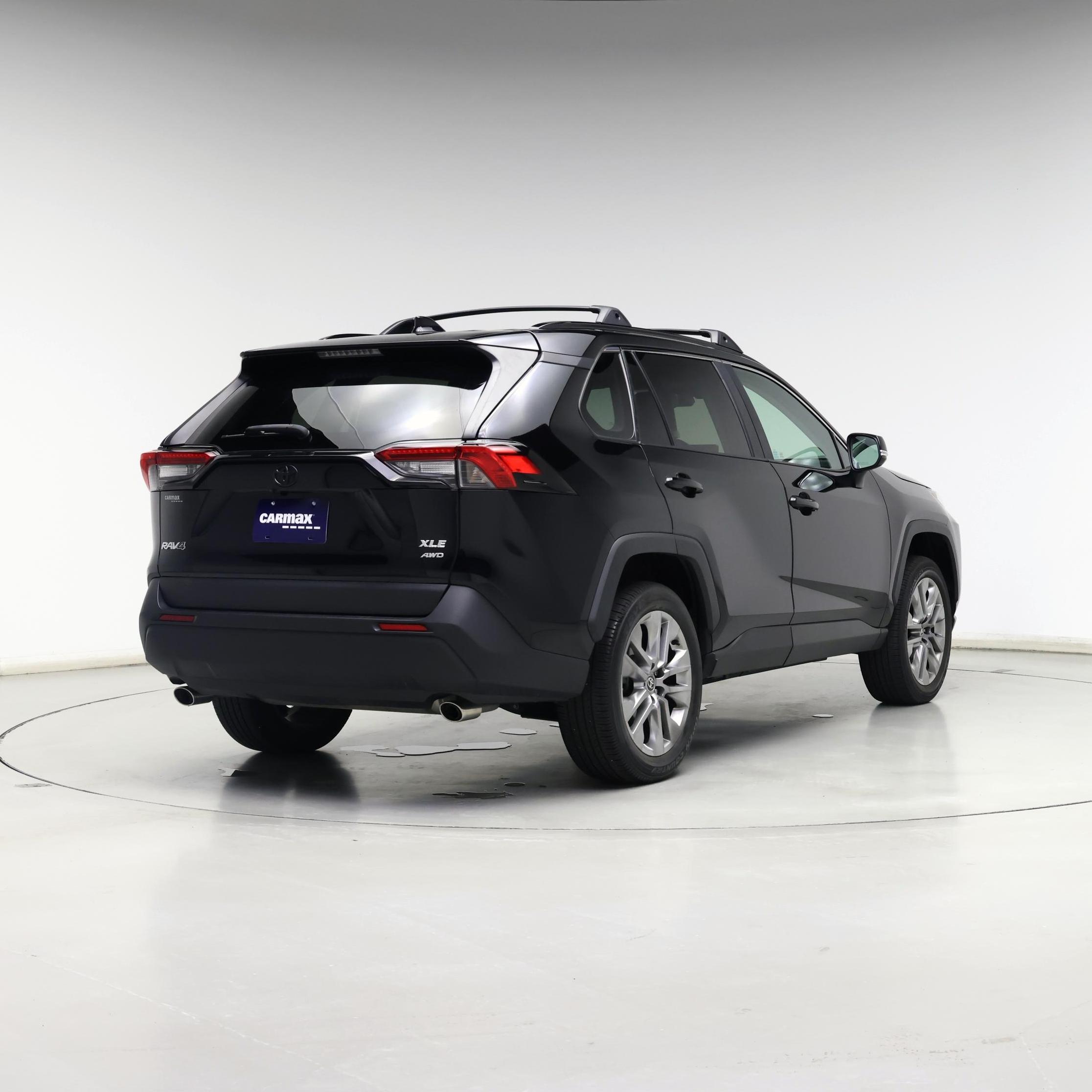 Thumbnail: 2023 Toyota RAV4 - 8