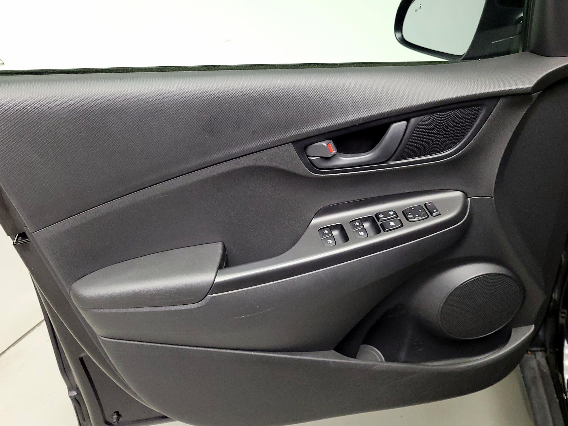 Thumbnail: 2019 Hyundai Kona - 12