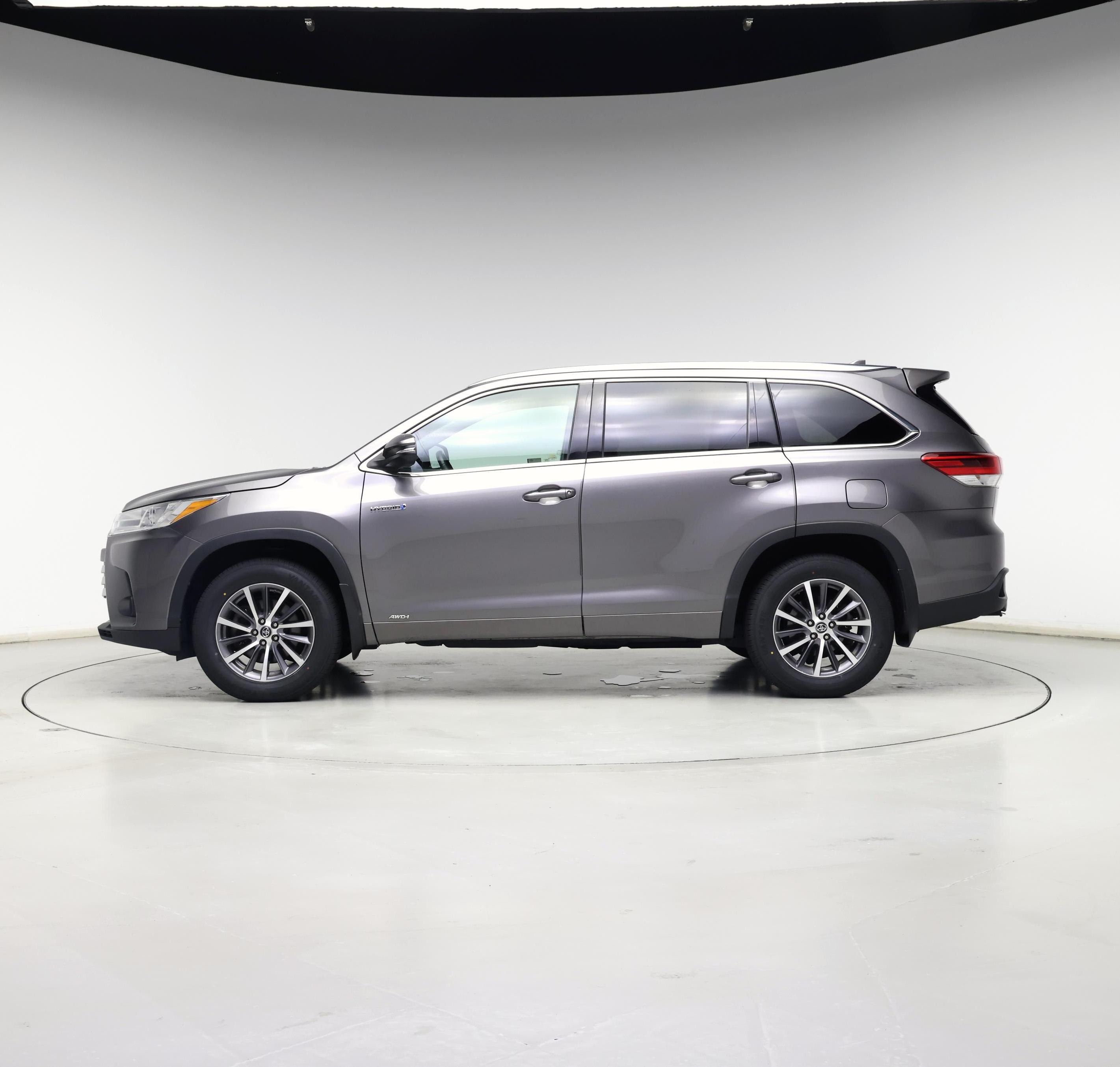 Thumbnail: 2018 Toyota Highlander - 3