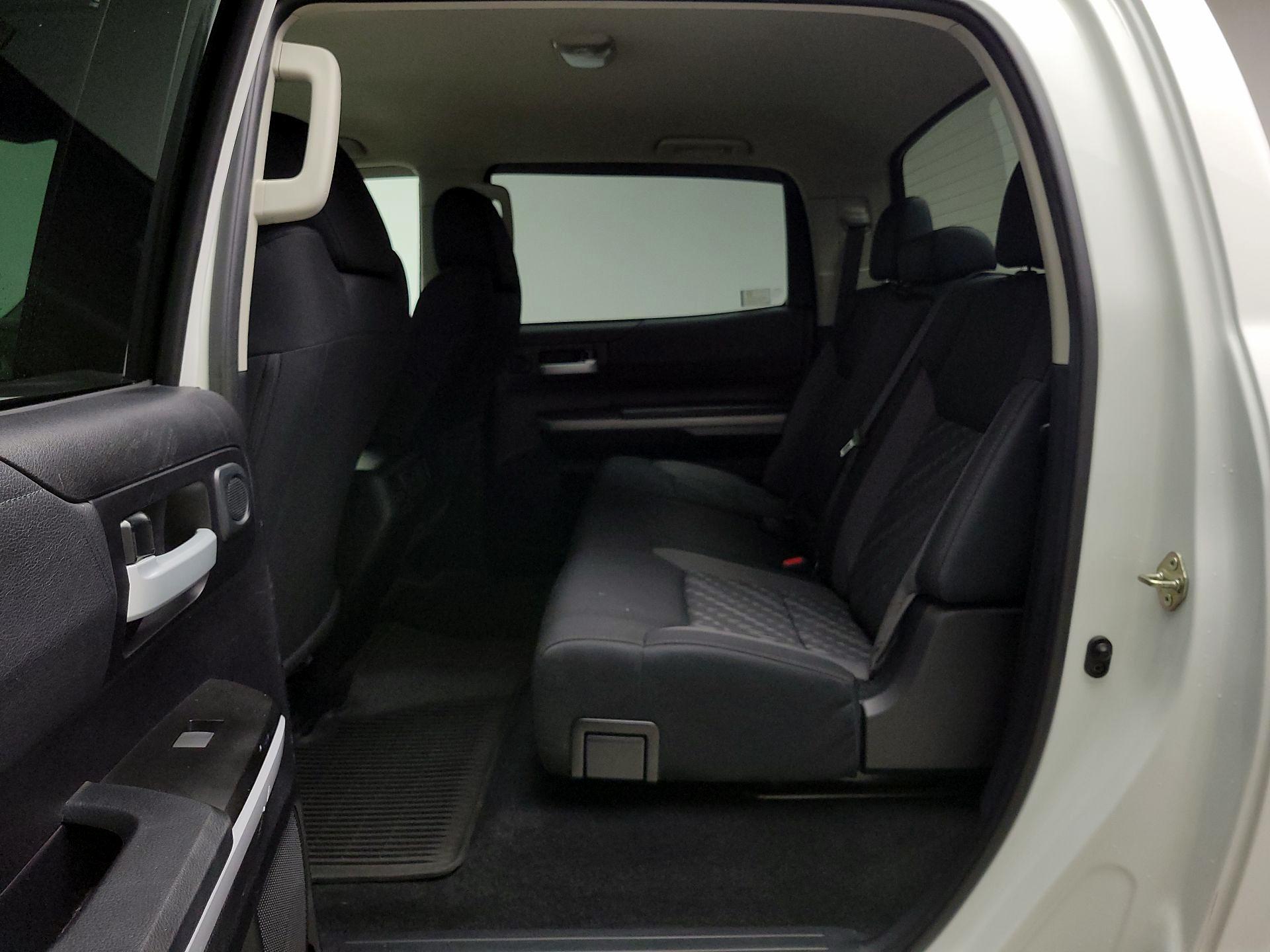 Thumbnail: 2020 Toyota Tundra - 19