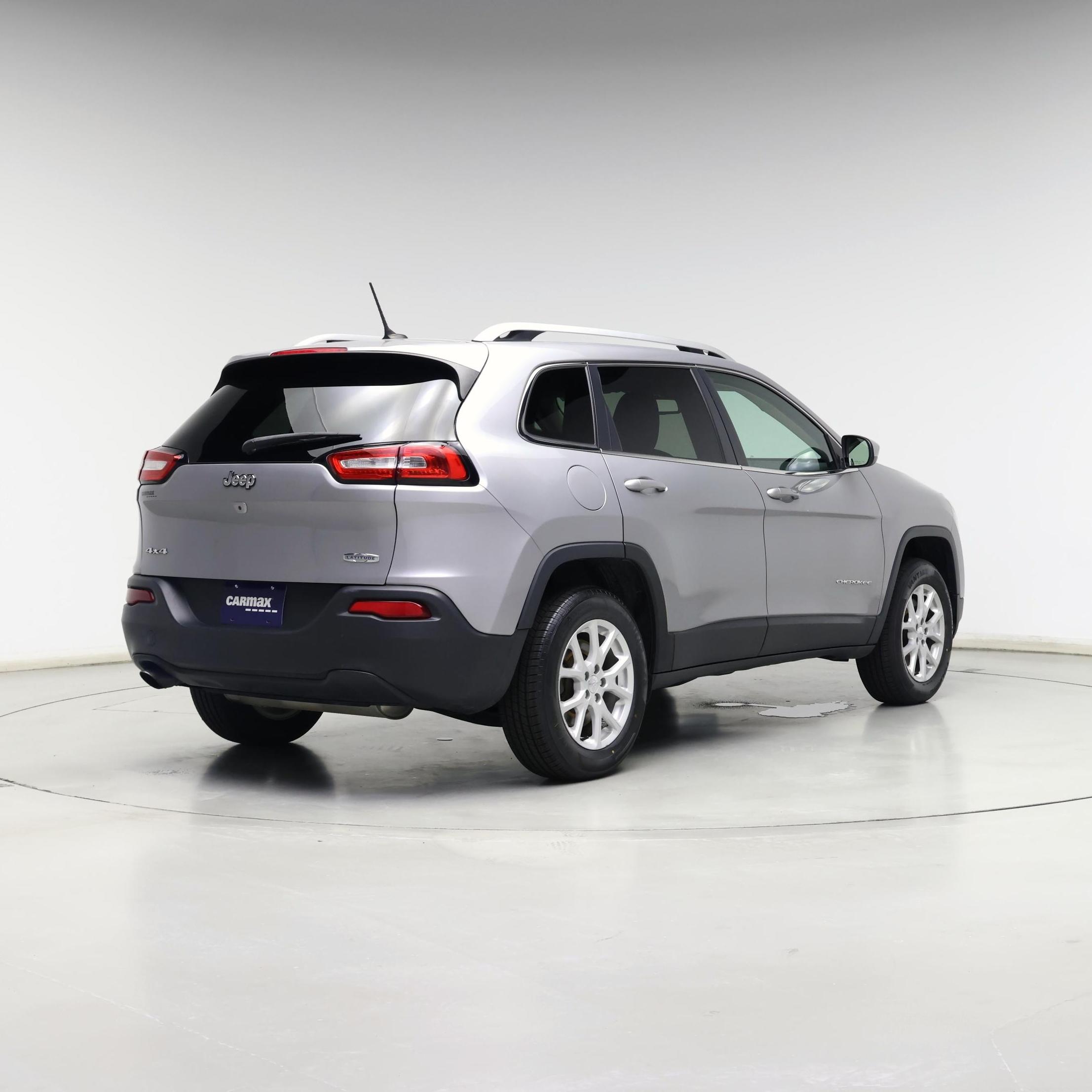 Thumbnail: 2016 Jeep Cherokee - 8