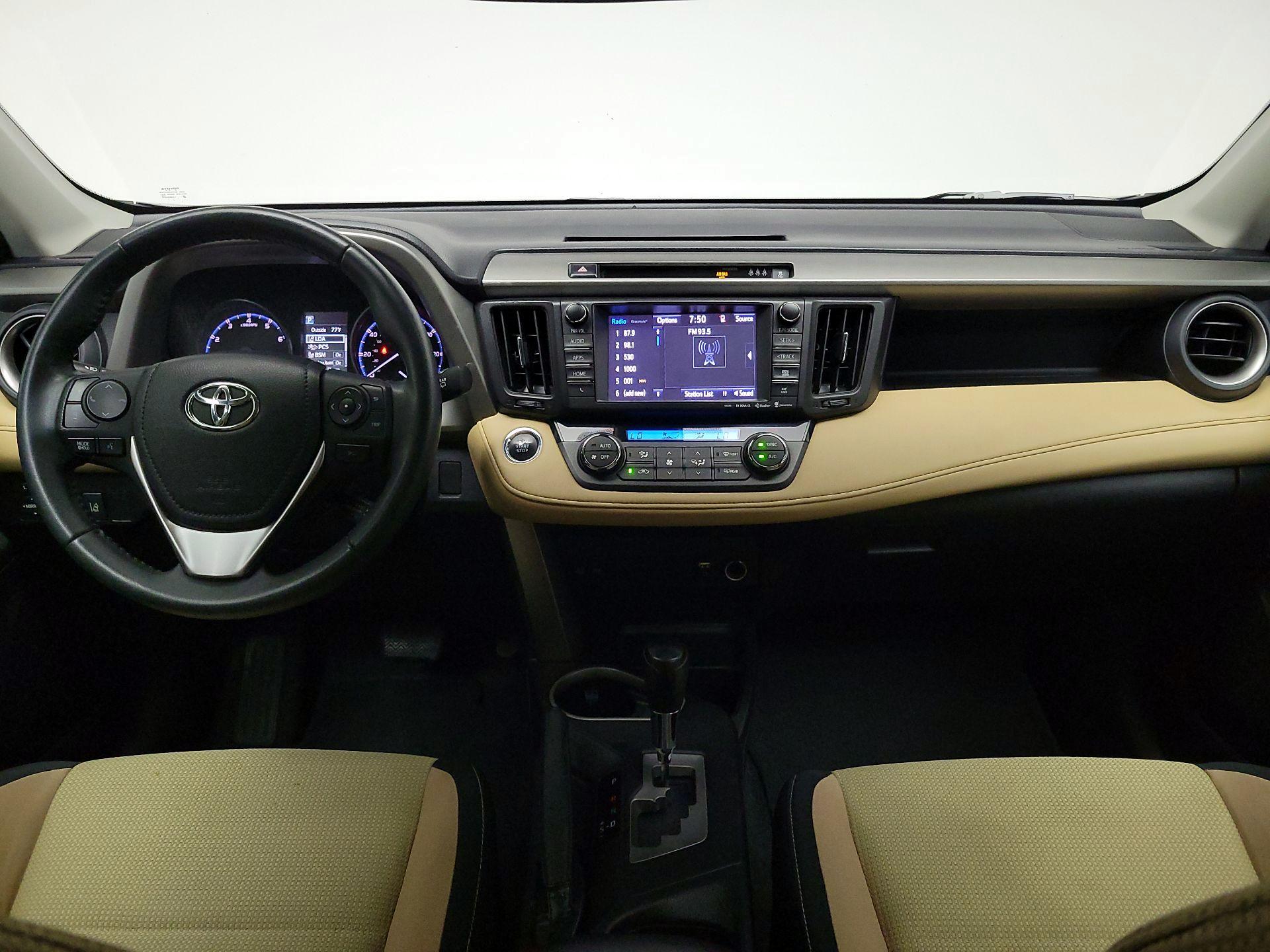 Thumbnail: 2017 Toyota RAV4 - 9