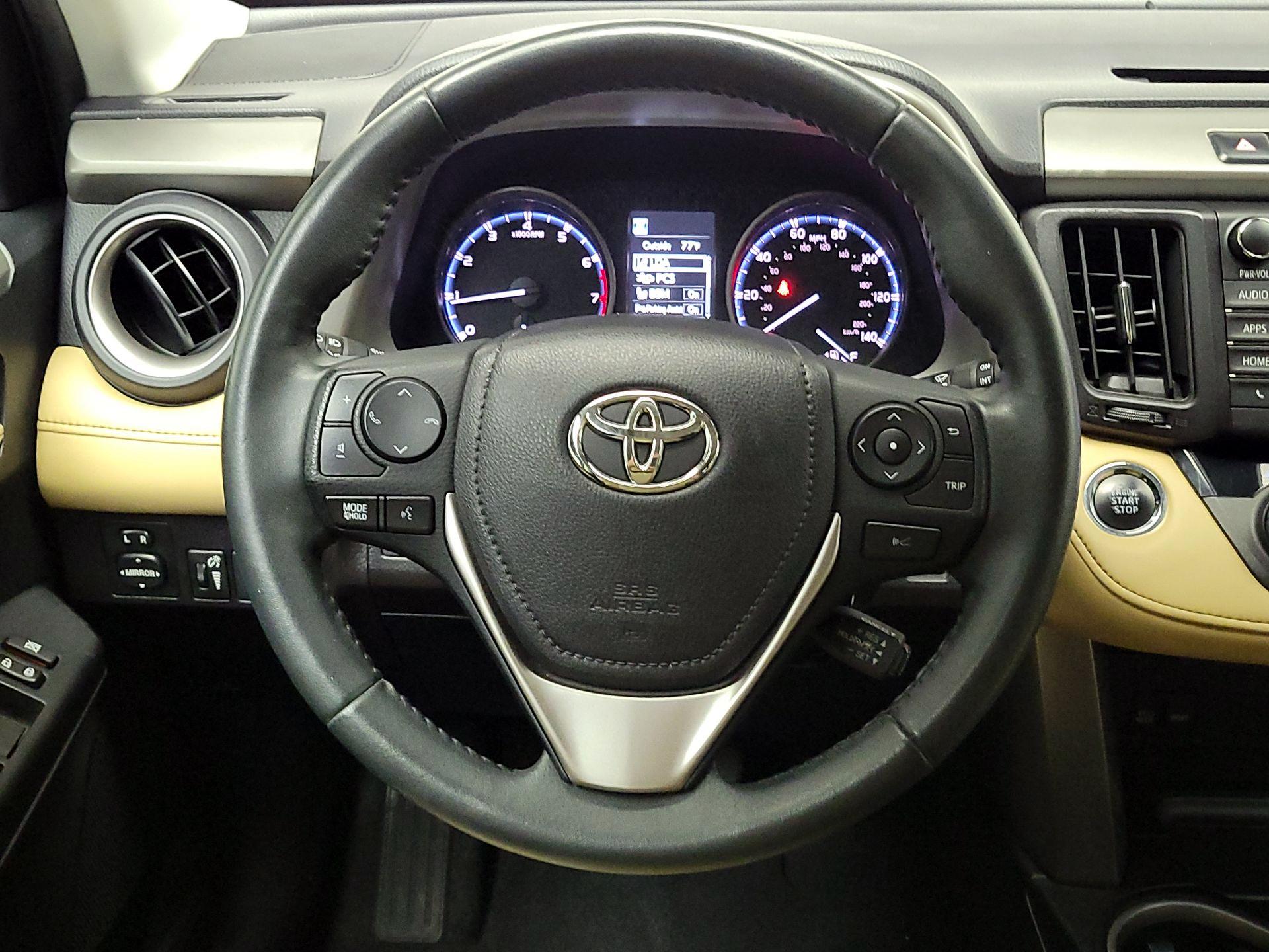 Thumbnail: 2017 Toyota RAV4 - 10