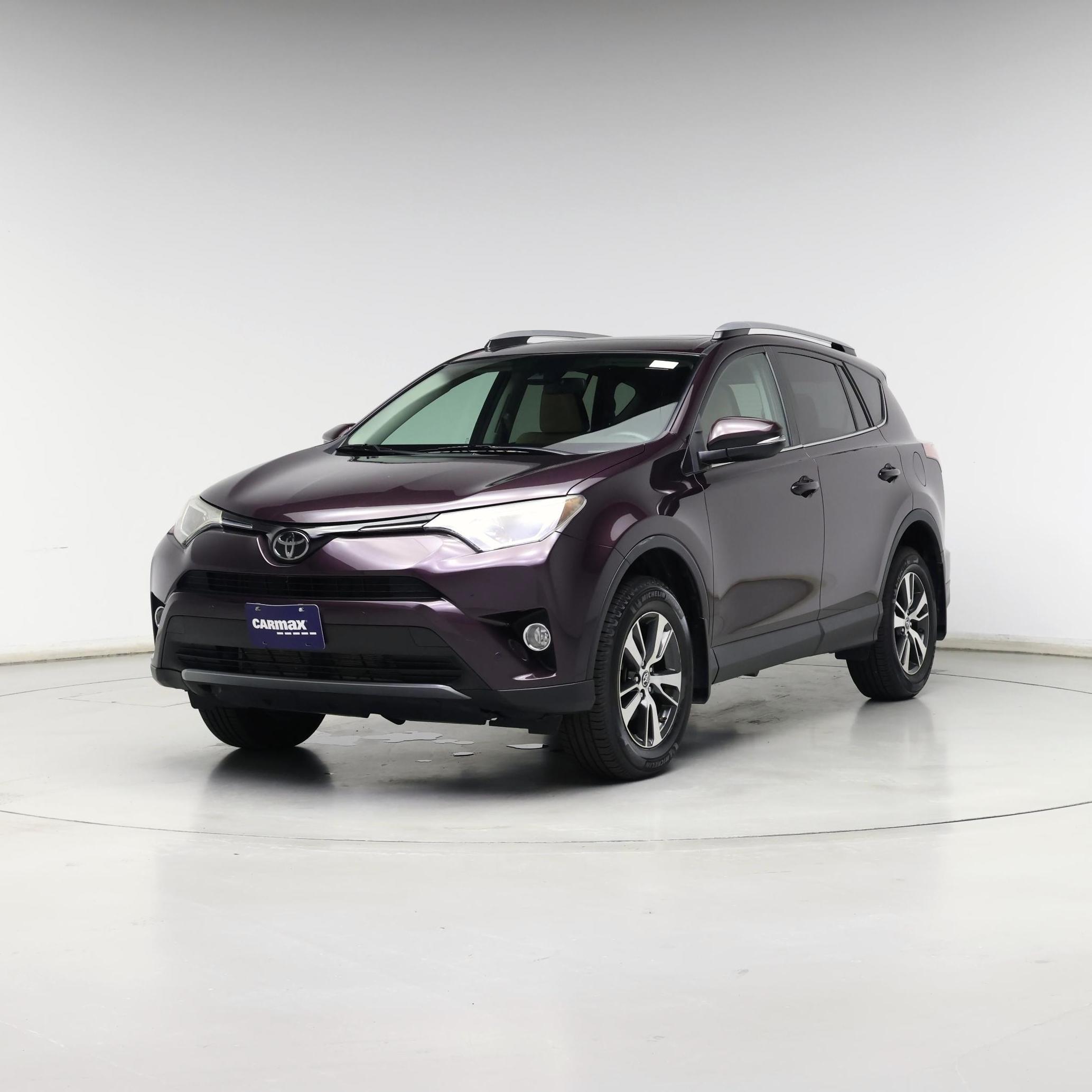 Thumbnail: 2017 Toyota RAV4 - 4