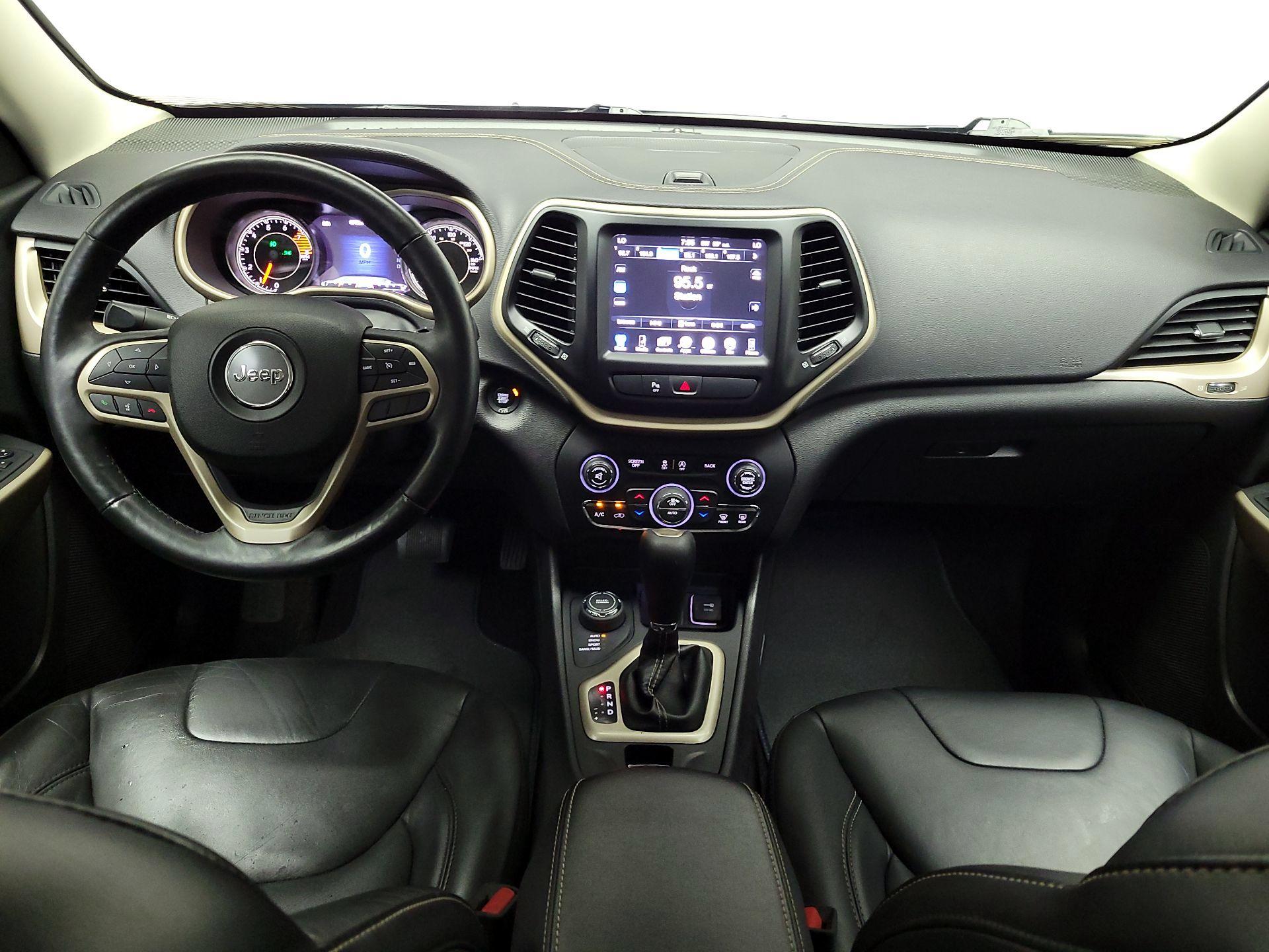 Thumbnail: 2018 Jeep Cherokee - 9