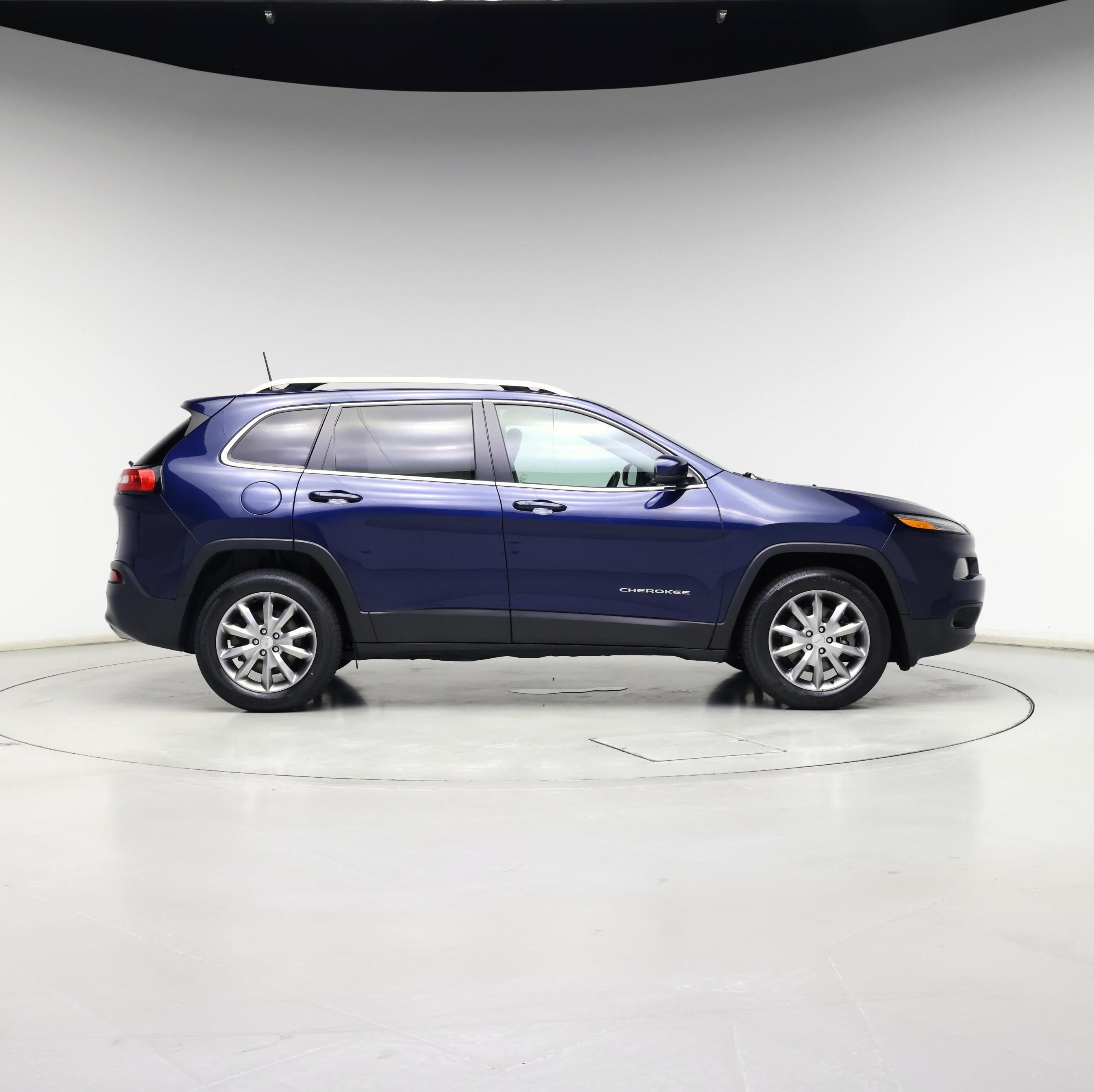 Thumbnail: 2018 Jeep Cherokee - 7