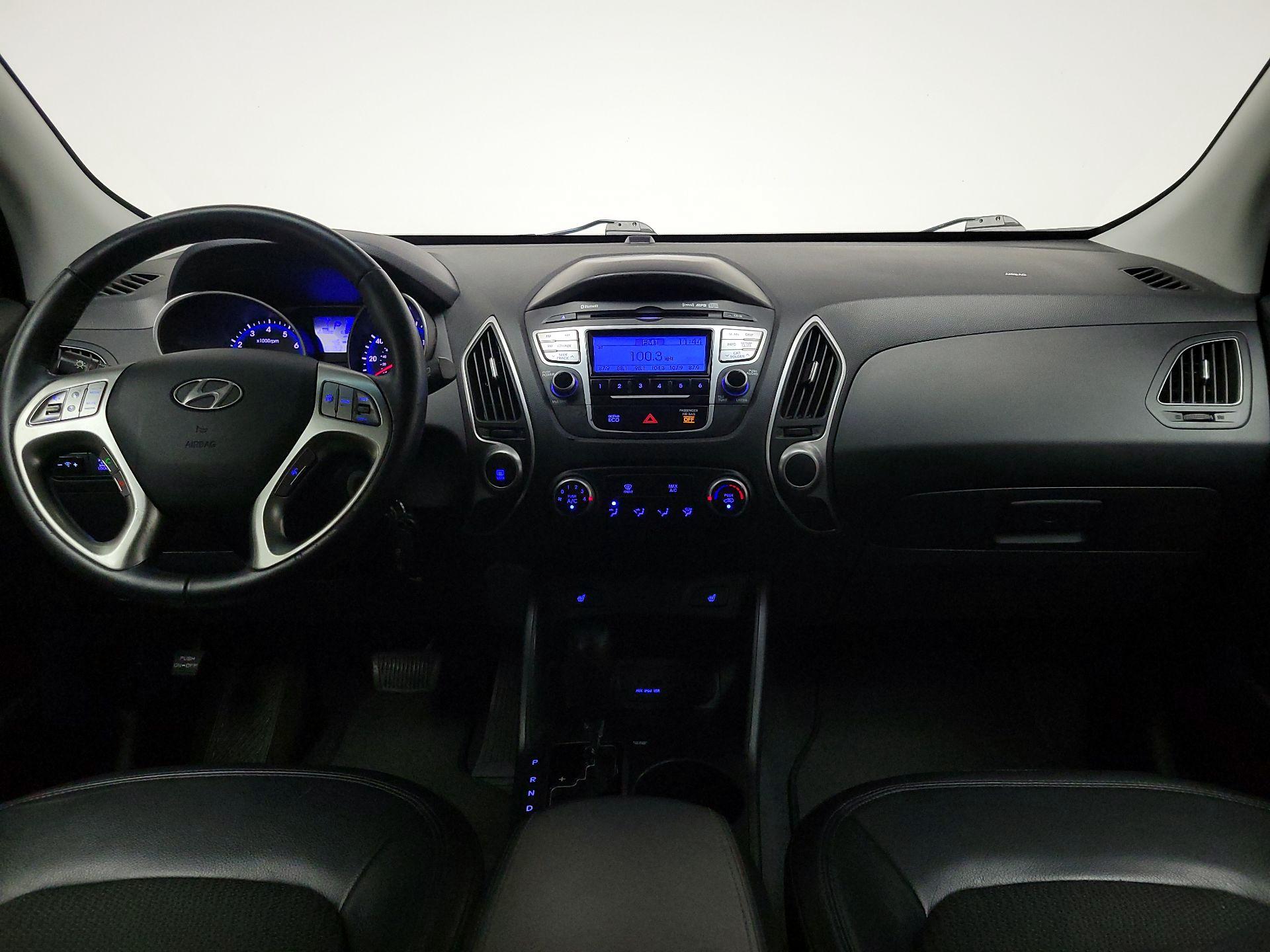 Thumbnail: 2013 Hyundai Tucson - 9