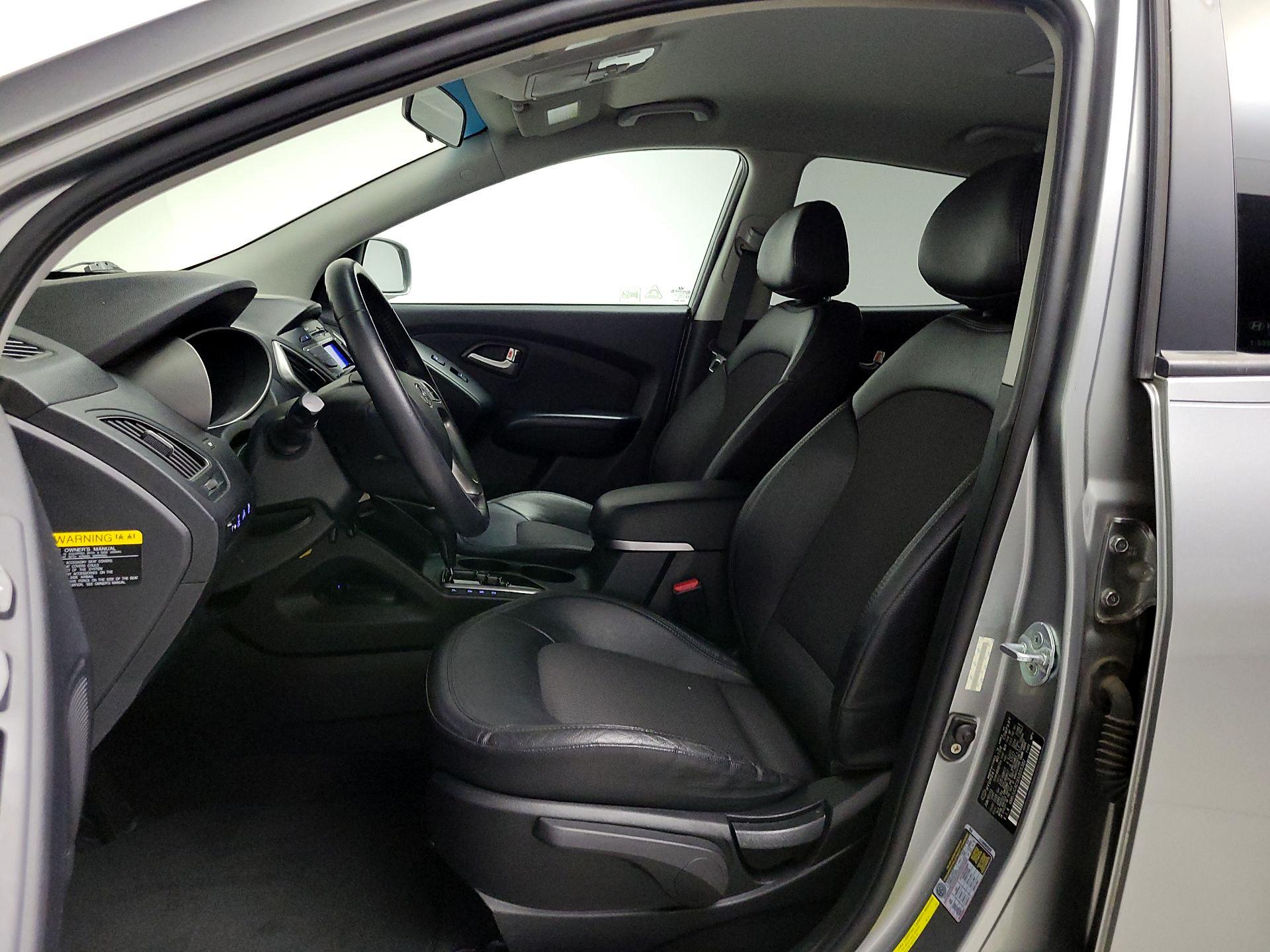 Thumbnail: 2013 Hyundai Tucson - 11