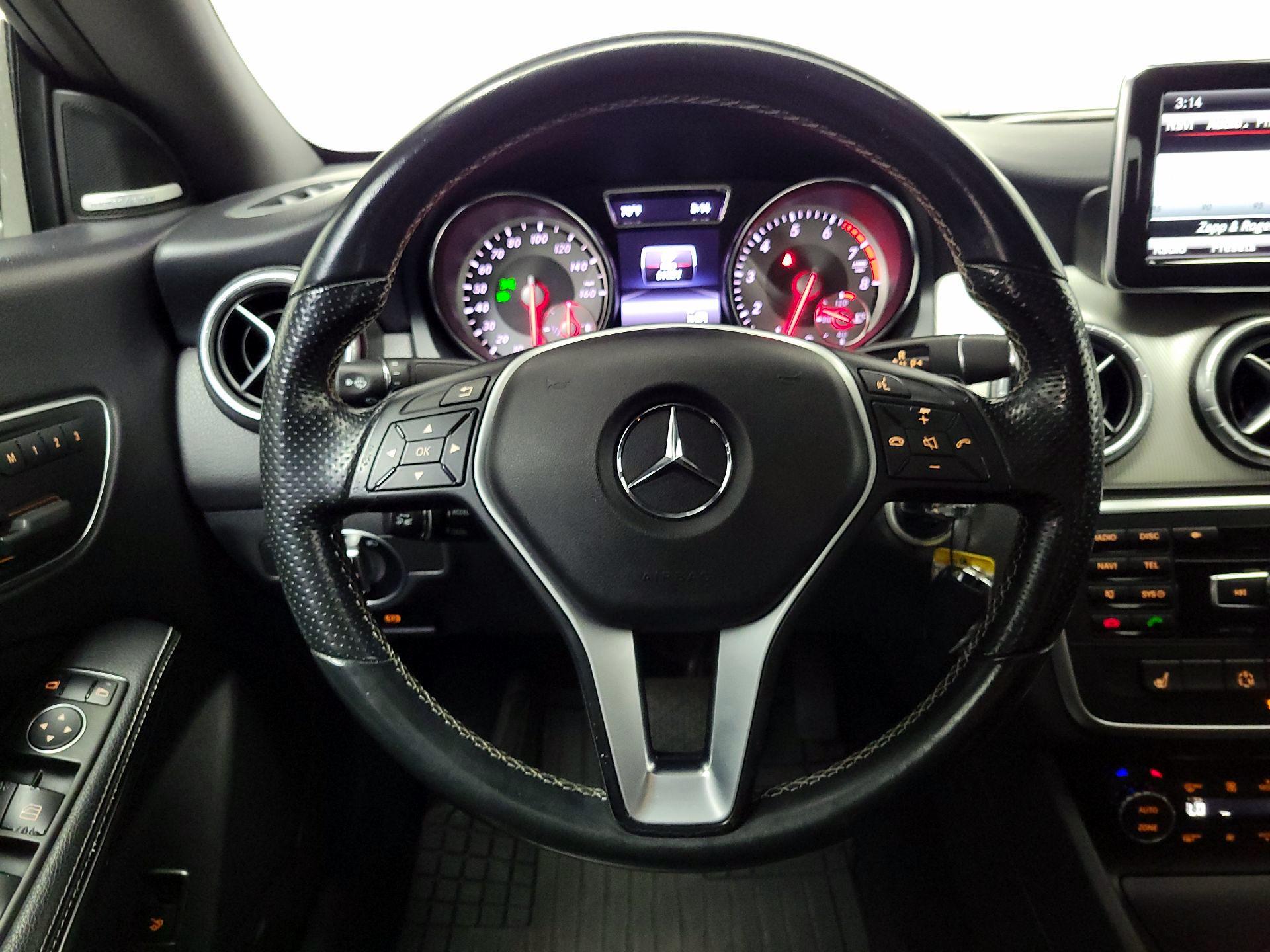 Thumbnail: 2014 Mercedes-Benz CLA - 10