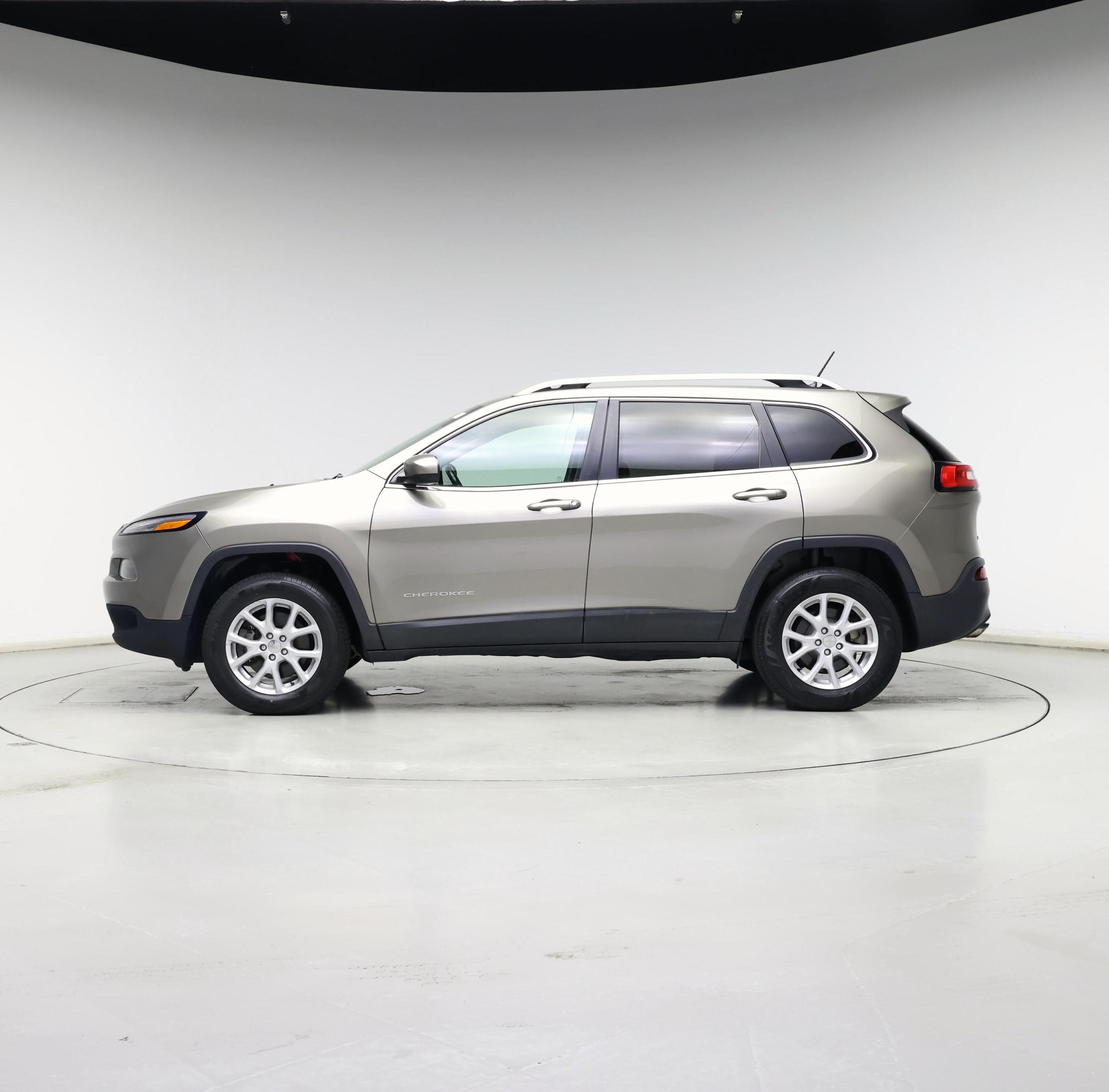 Thumbnail: 2017 Jeep Cherokee - 3