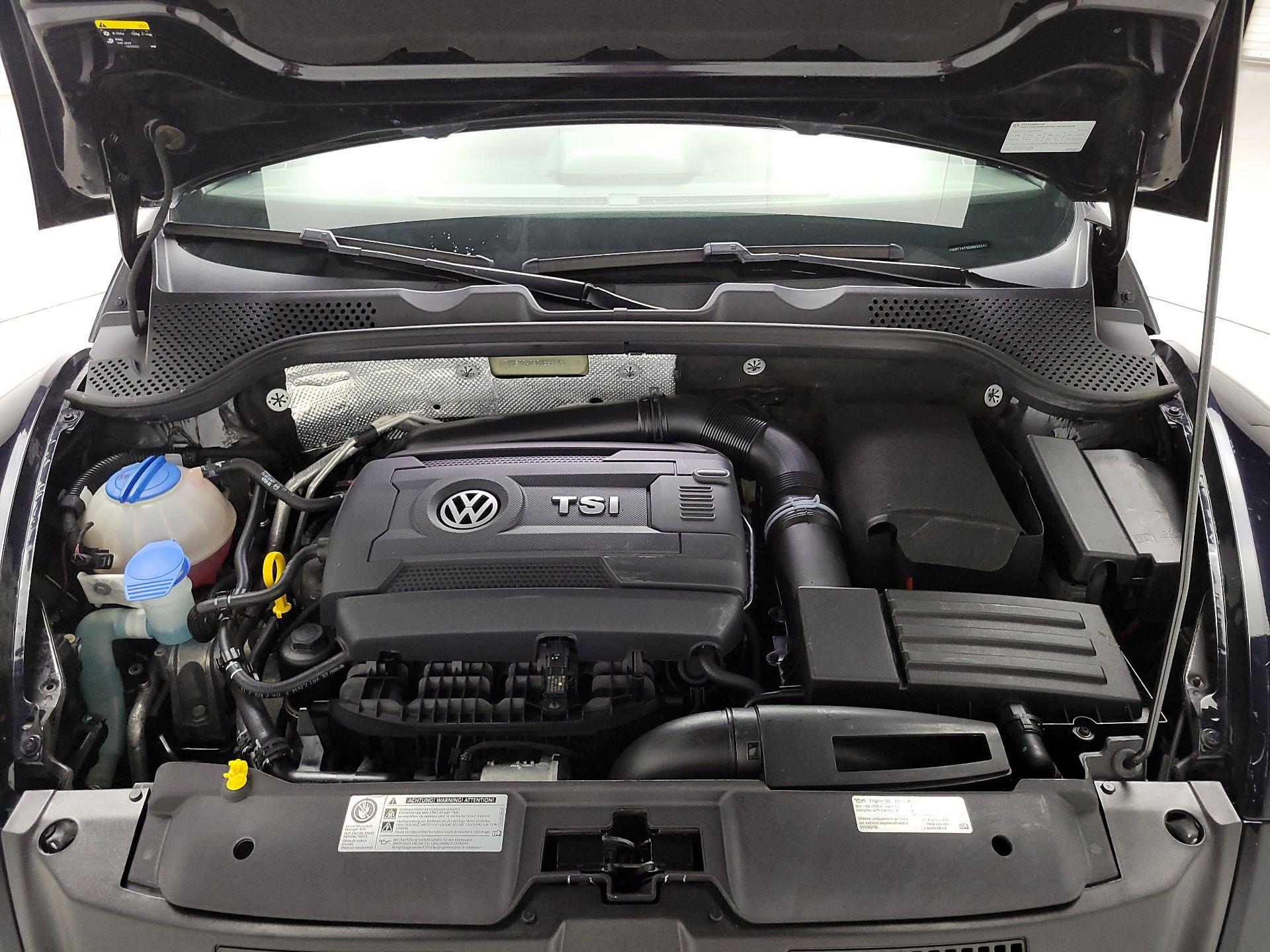 Thumbnail: 2013 Volkswagen Beetle - 20