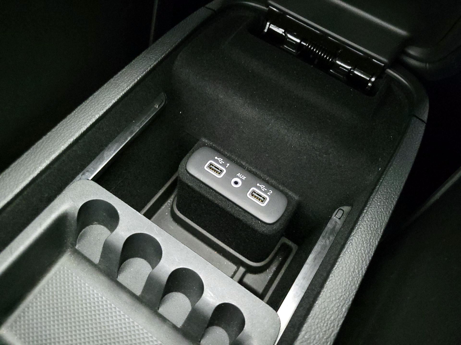 Thumbnail: 2021 Dodge Charger - 19