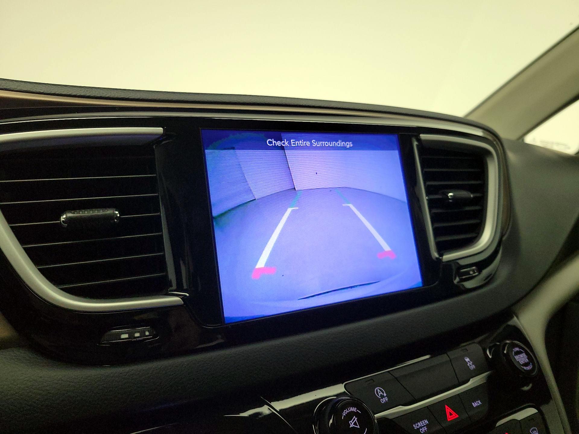 Thumbnail: 2017 Chrysler Pacifica - 14