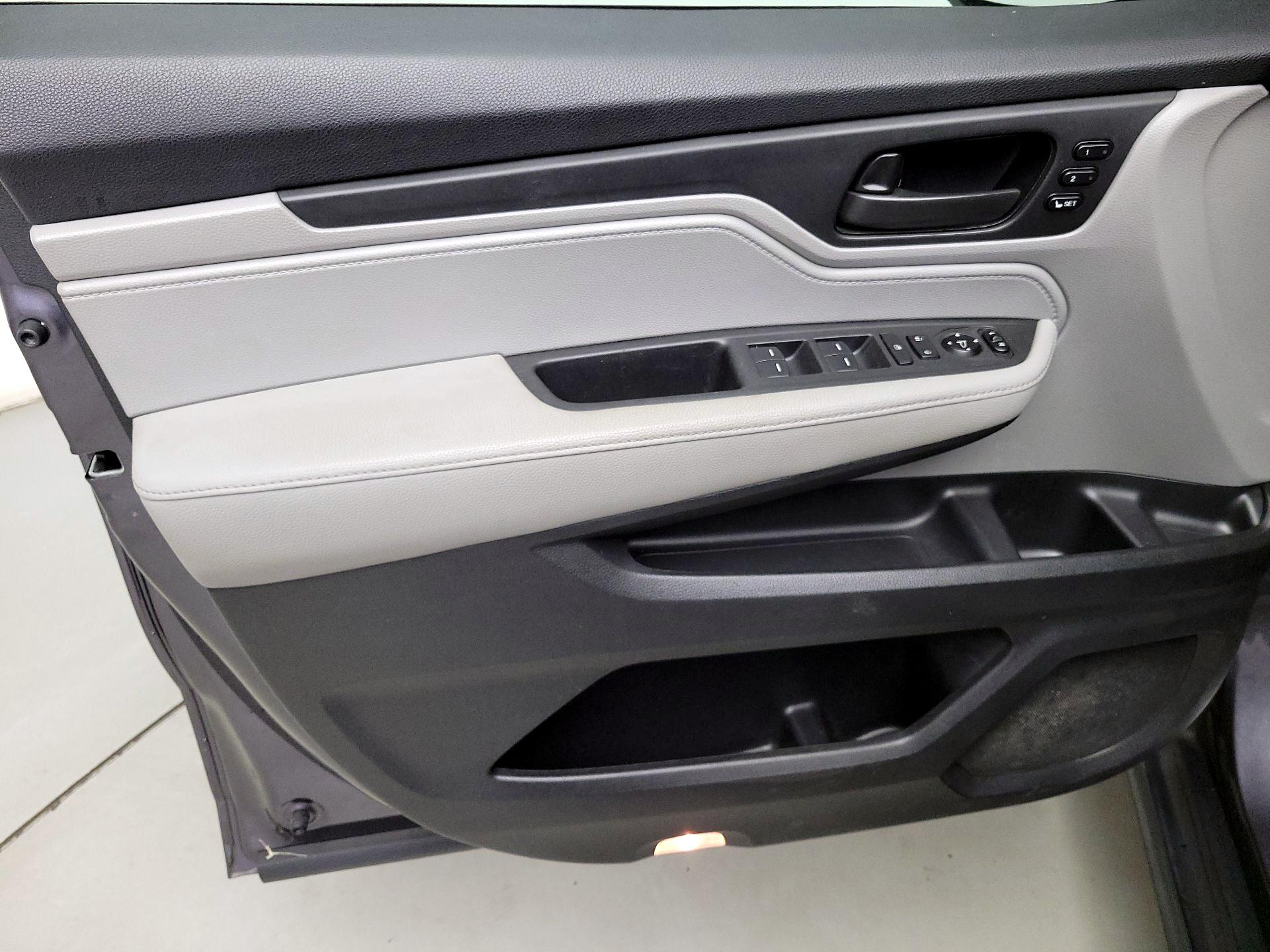 Thumbnail: 2020 Honda Odyssey - 12