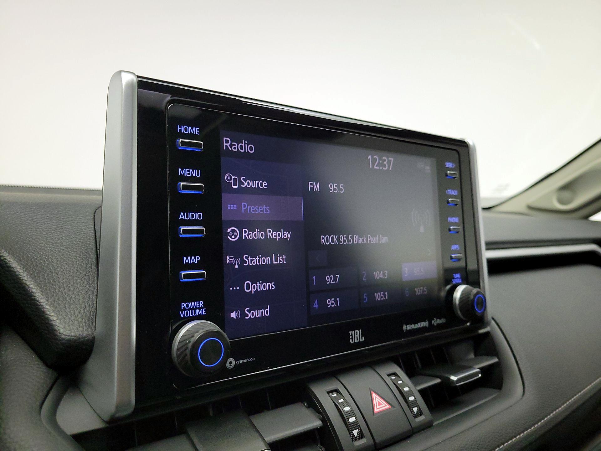 Thumbnail: 2019 Toyota RAV4 - 16
