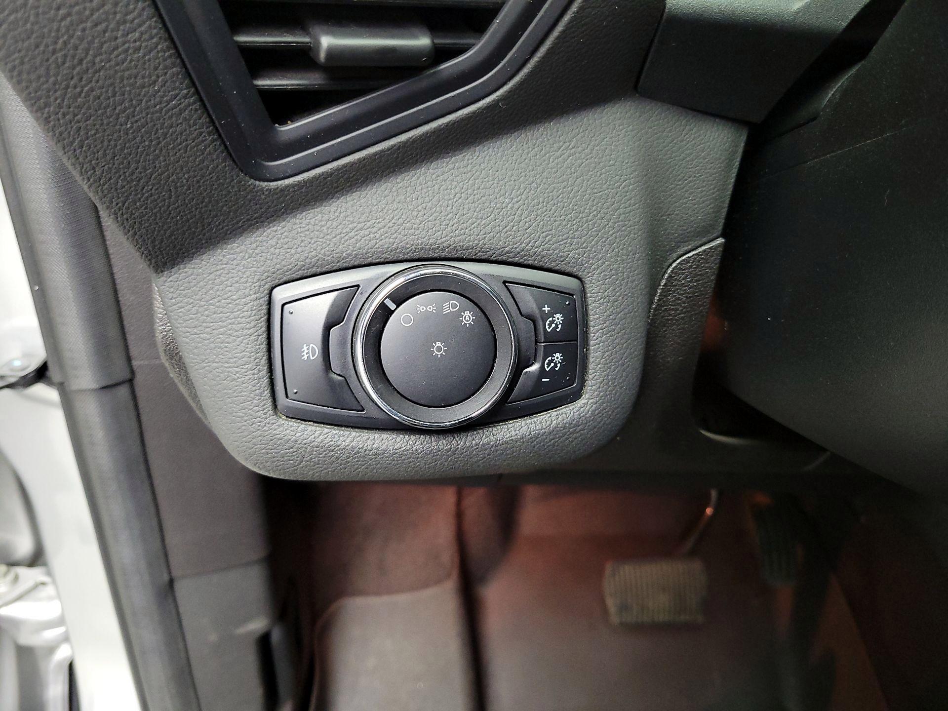 Thumbnail: 2014 Ford Escape - 13
