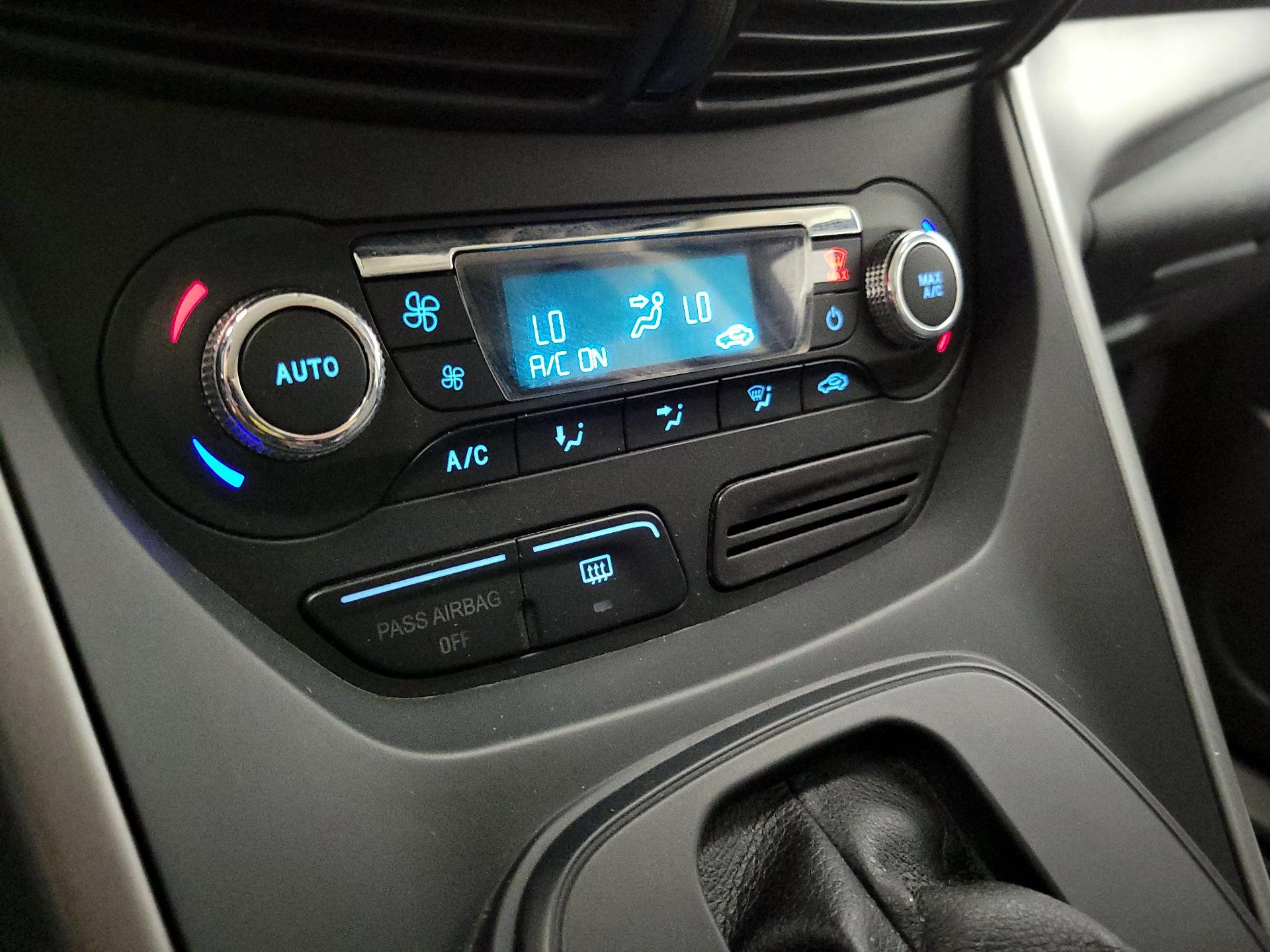Thumbnail: 2014 Ford Escape - 16
