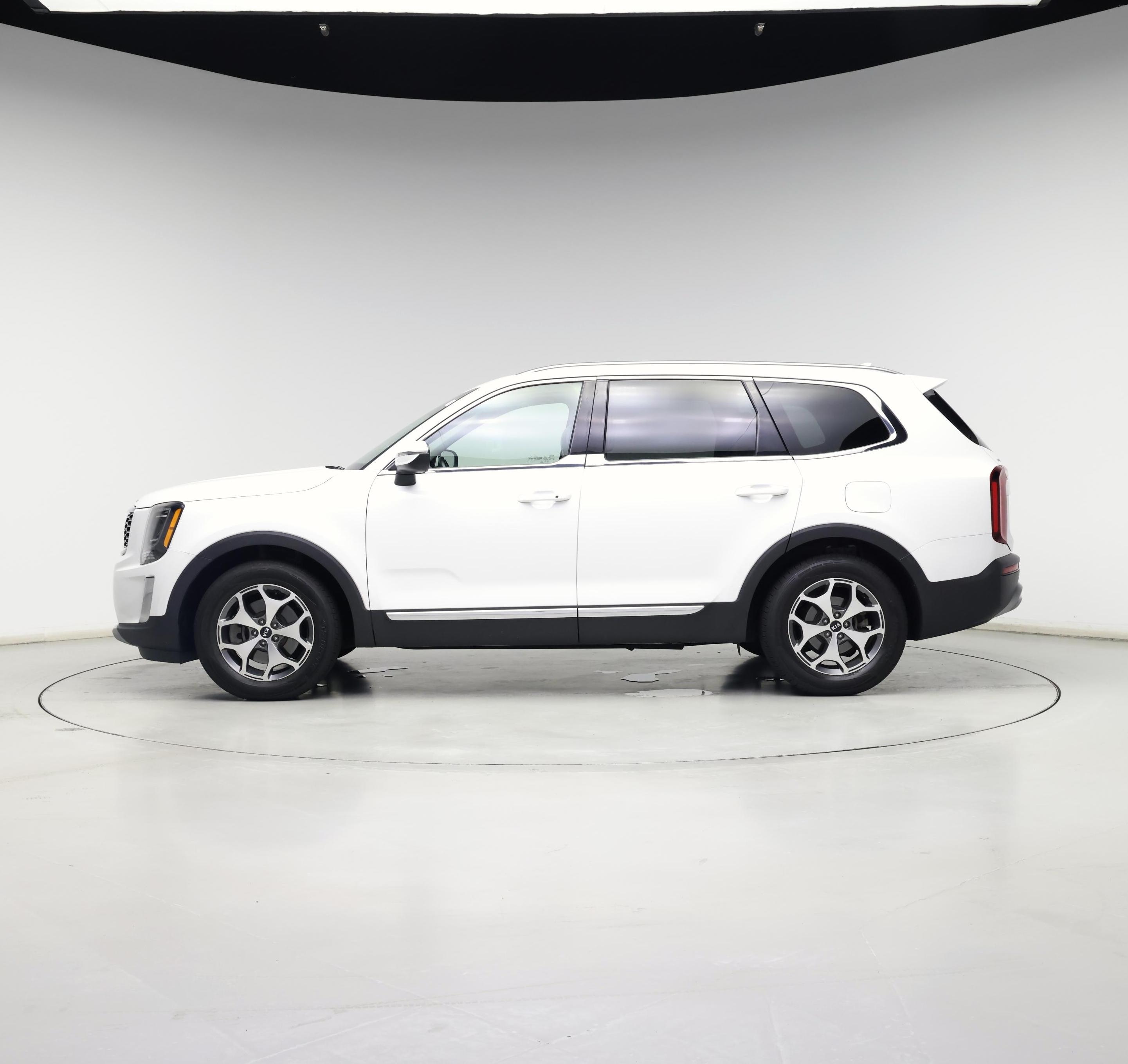 Thumbnail: 2020 Kia Telluride - 3