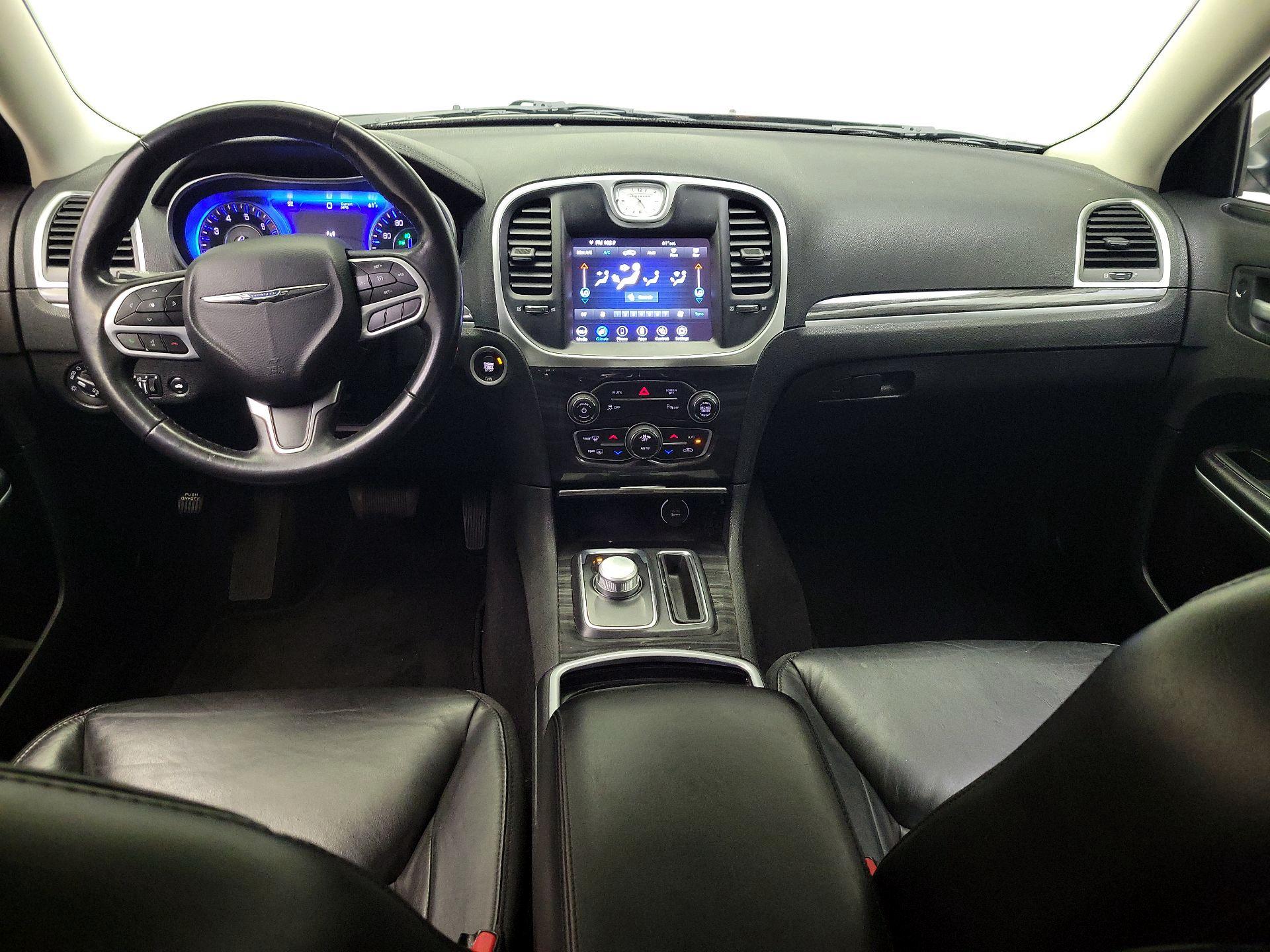 Thumbnail: 2021 Chrysler 300 - 9