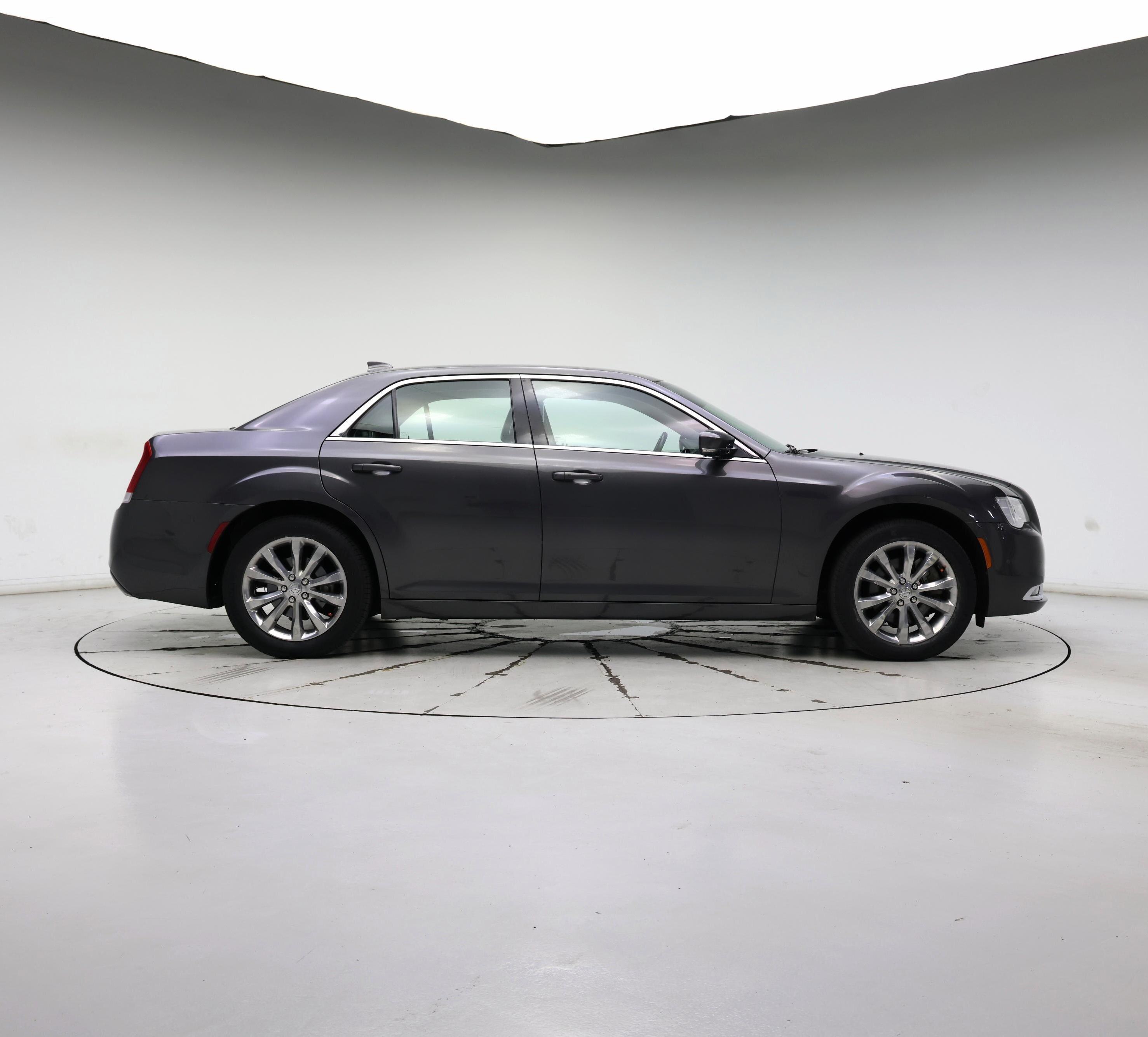 Thumbnail: 2021 Chrysler 300 - 7