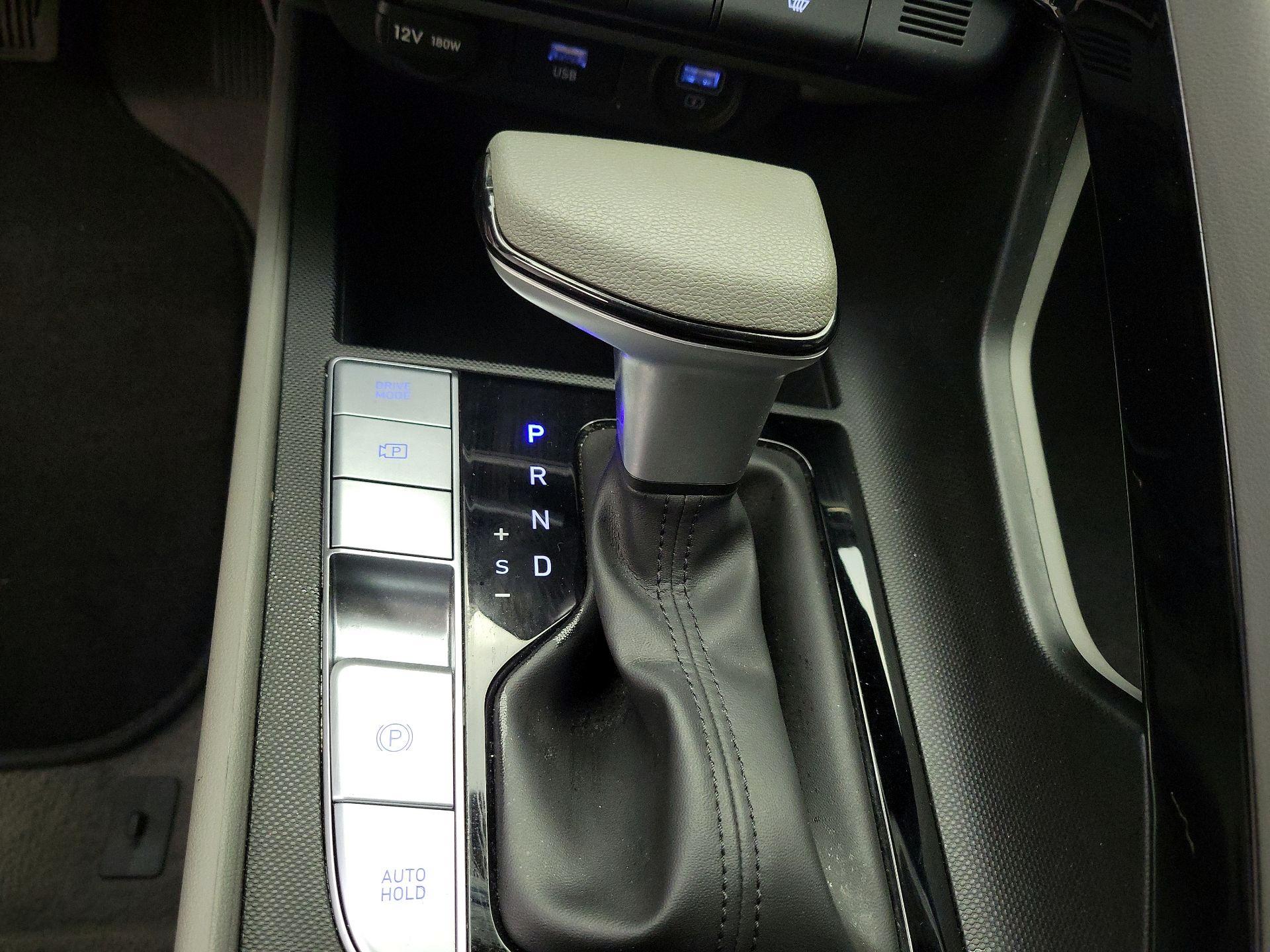 Thumbnail: 2023 Hyundai Elantra - 17