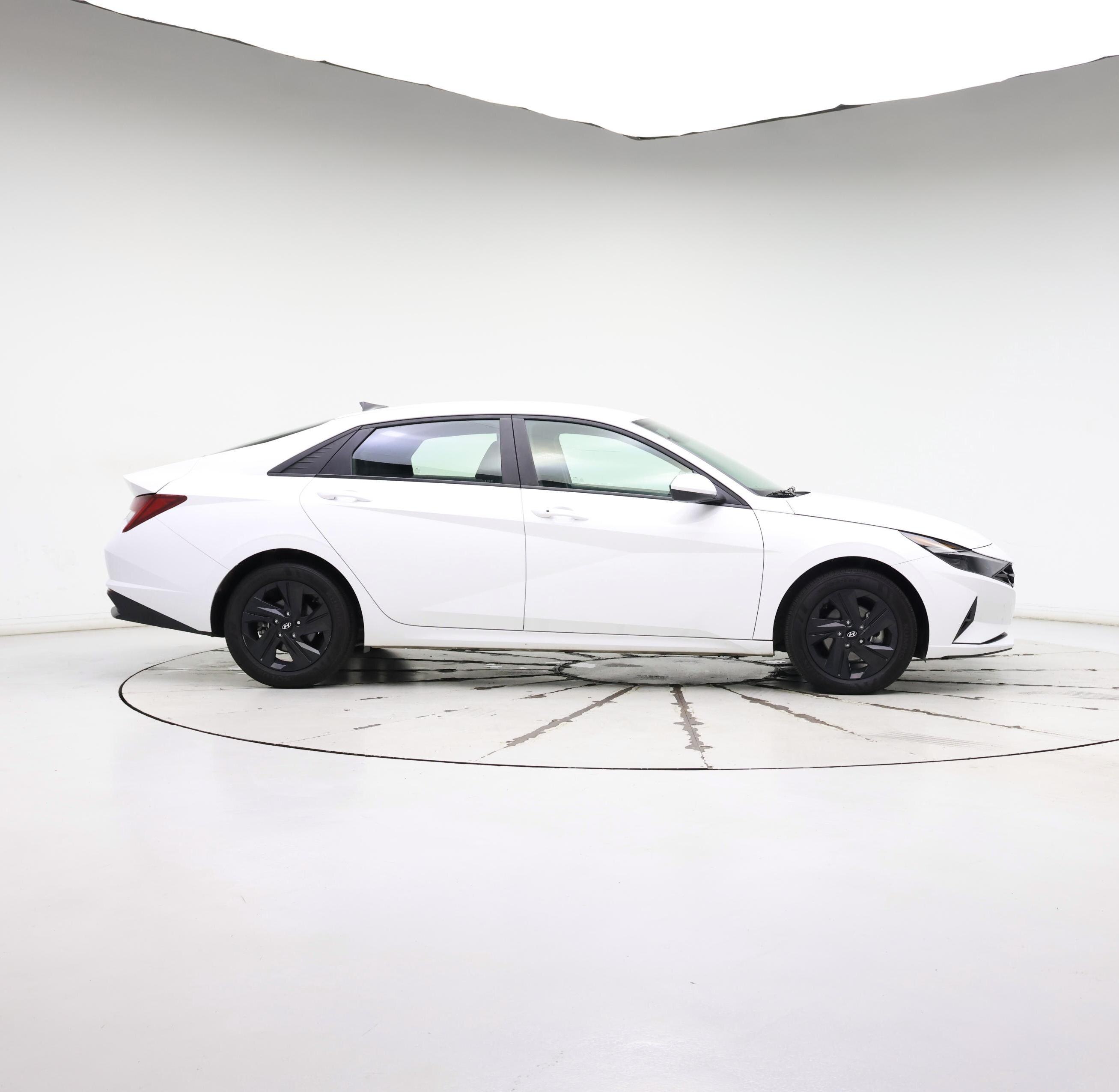 Thumbnail: 2023 Hyundai Elantra - 7