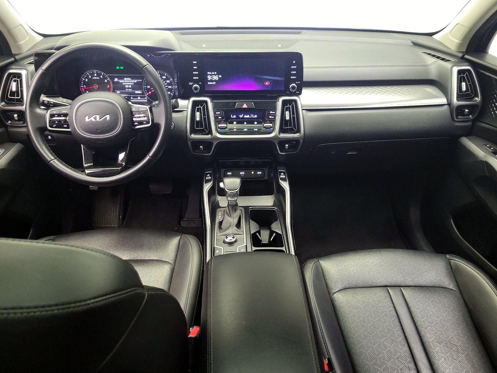 Thumbnail: 2023 Kia Sorento - 9