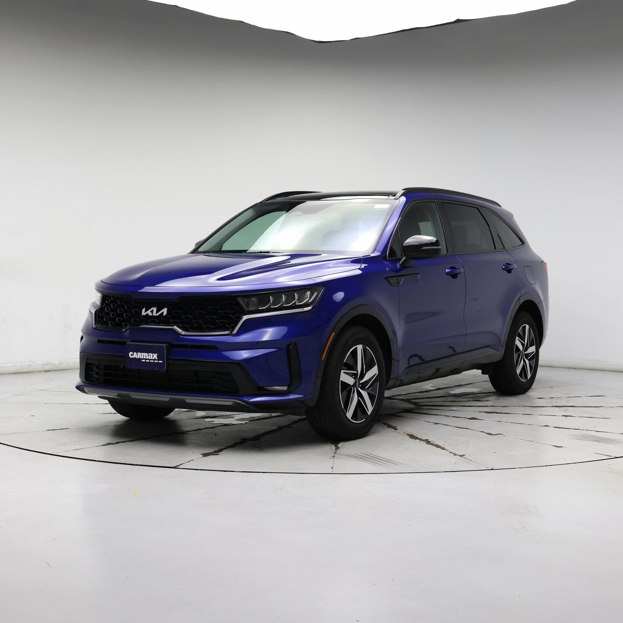 Thumbnail: 2023 Kia Sorento - 4