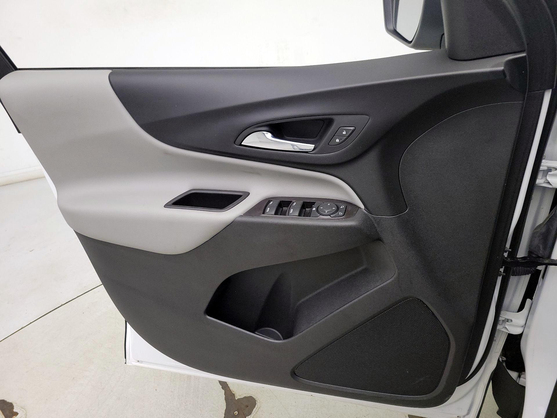 Thumbnail: 2020 Chevrolet Equinox - 12