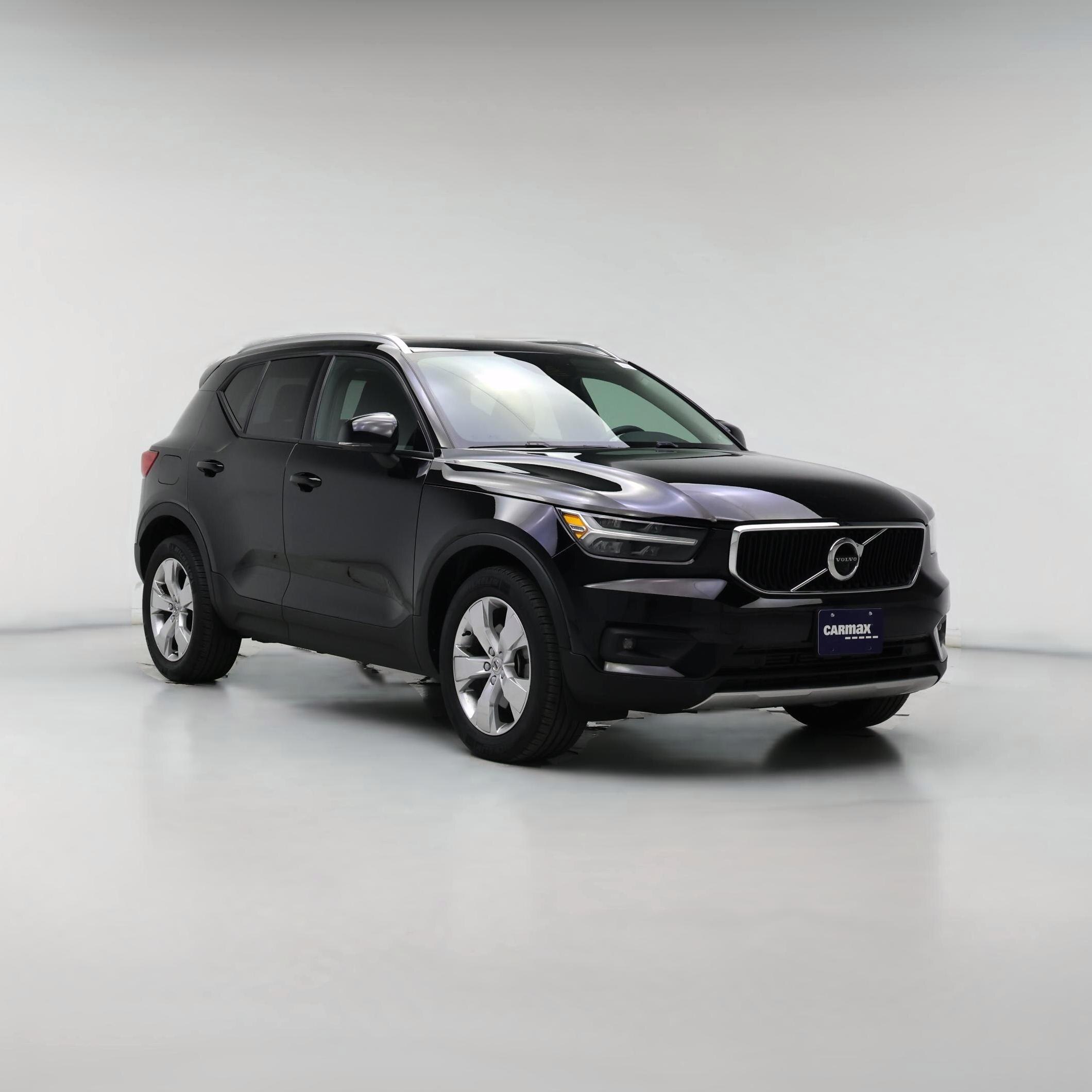 Thumbnail: 2022 Volvo XC40 - 1