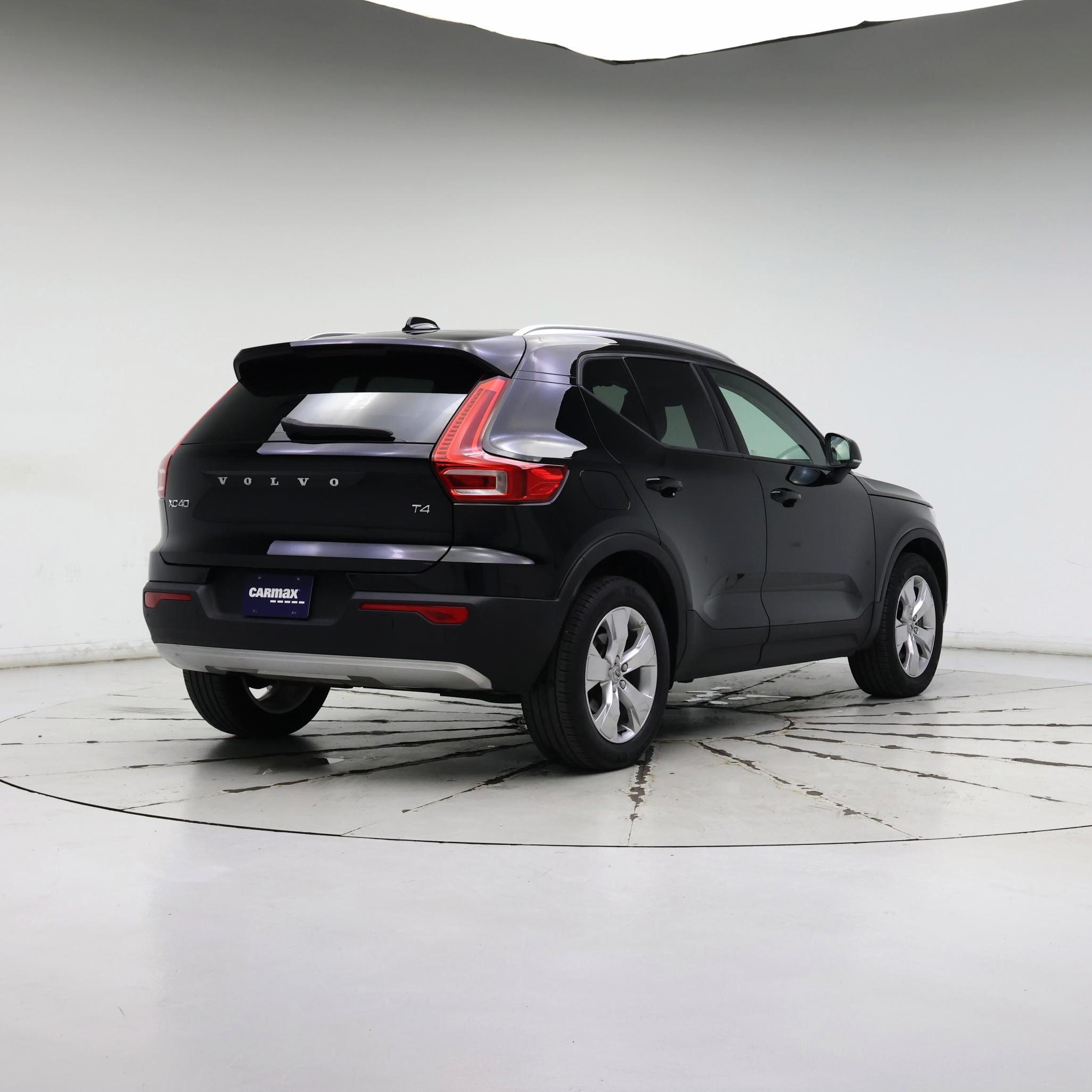 Thumbnail: 2022 Volvo XC40 - 8