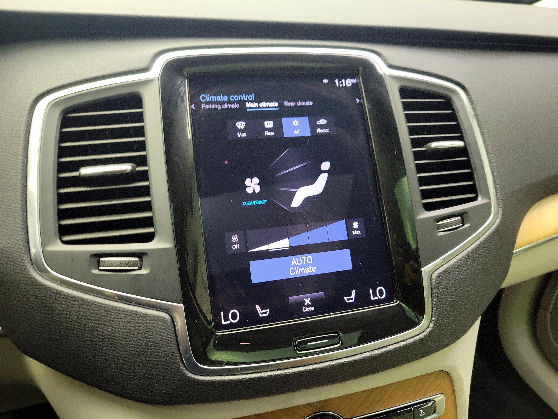 Thumbnail: 2022 Volvo XC90 - 17