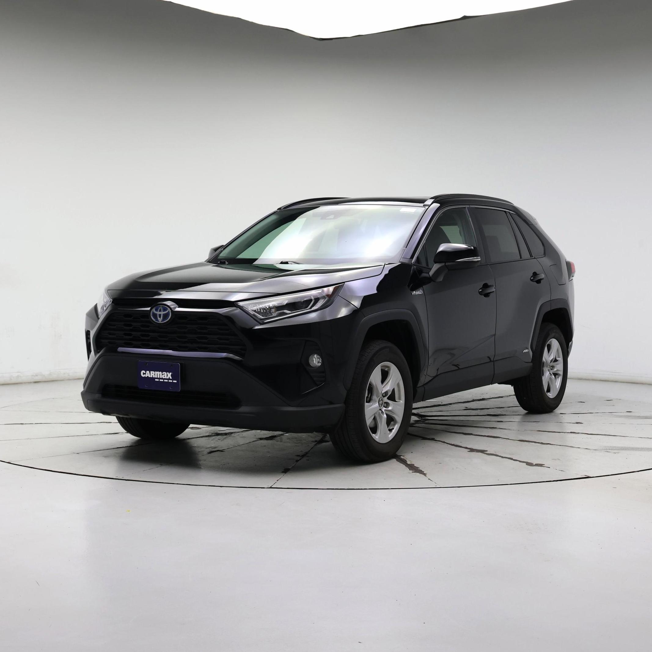 Thumbnail: 2021 Toyota RAV4 - 4