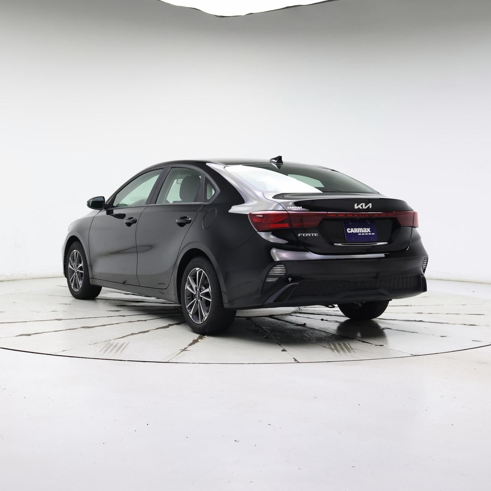 Thumbnail: 2022 Kia Forte - 2