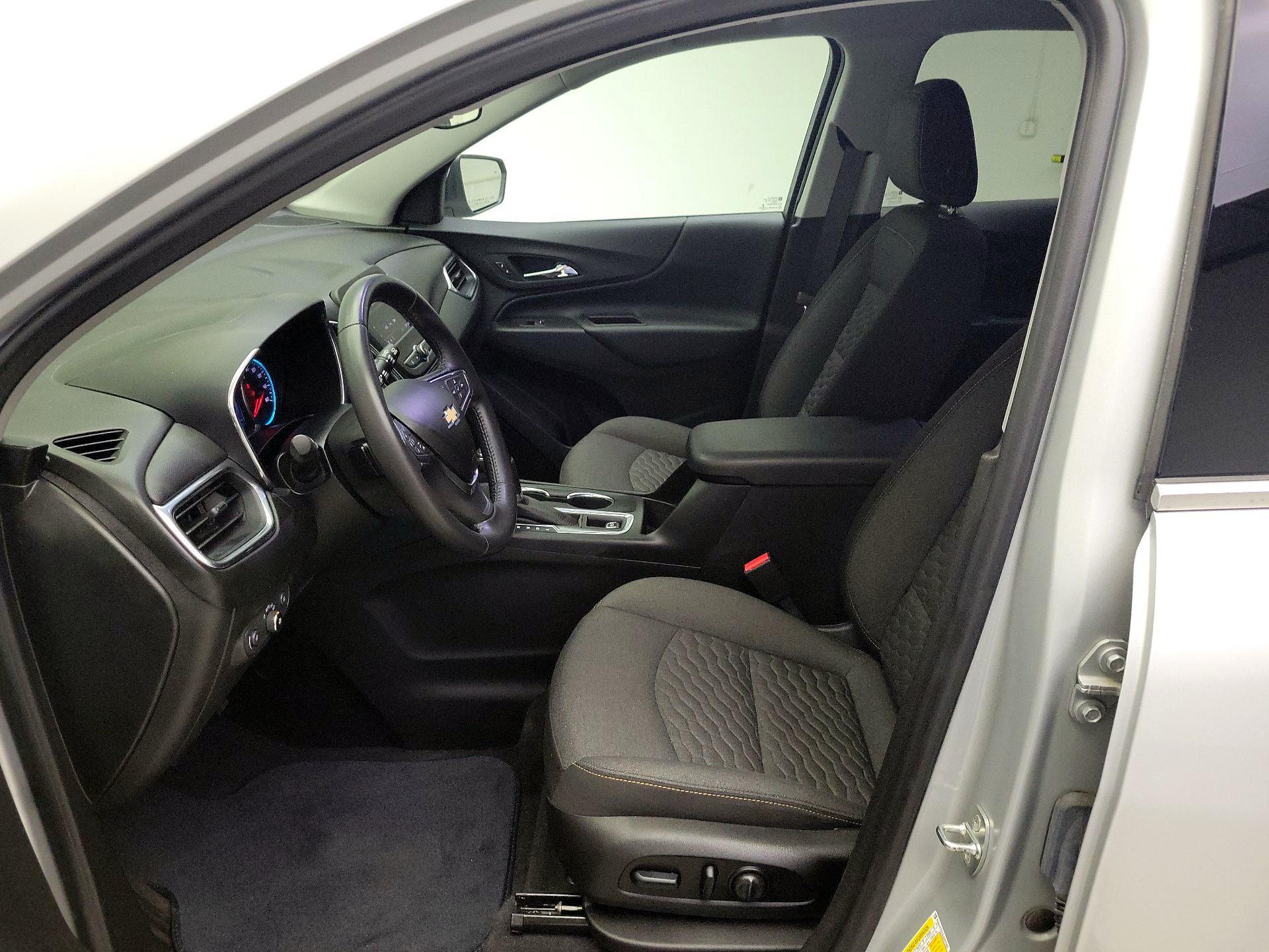 Thumbnail: 2020 Chevrolet Equinox - 11