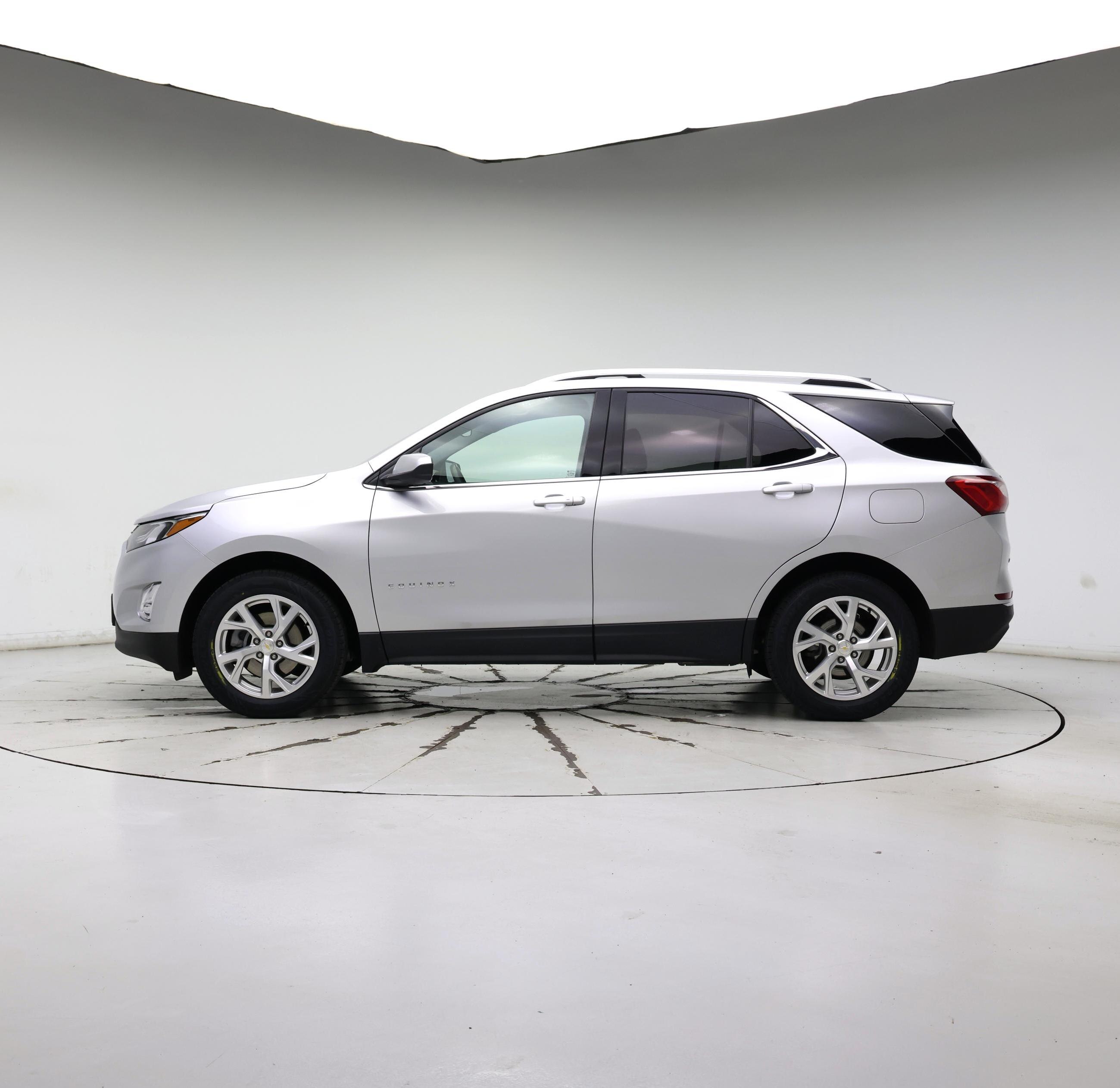 Thumbnail: 2020 Chevrolet Equinox - 3
