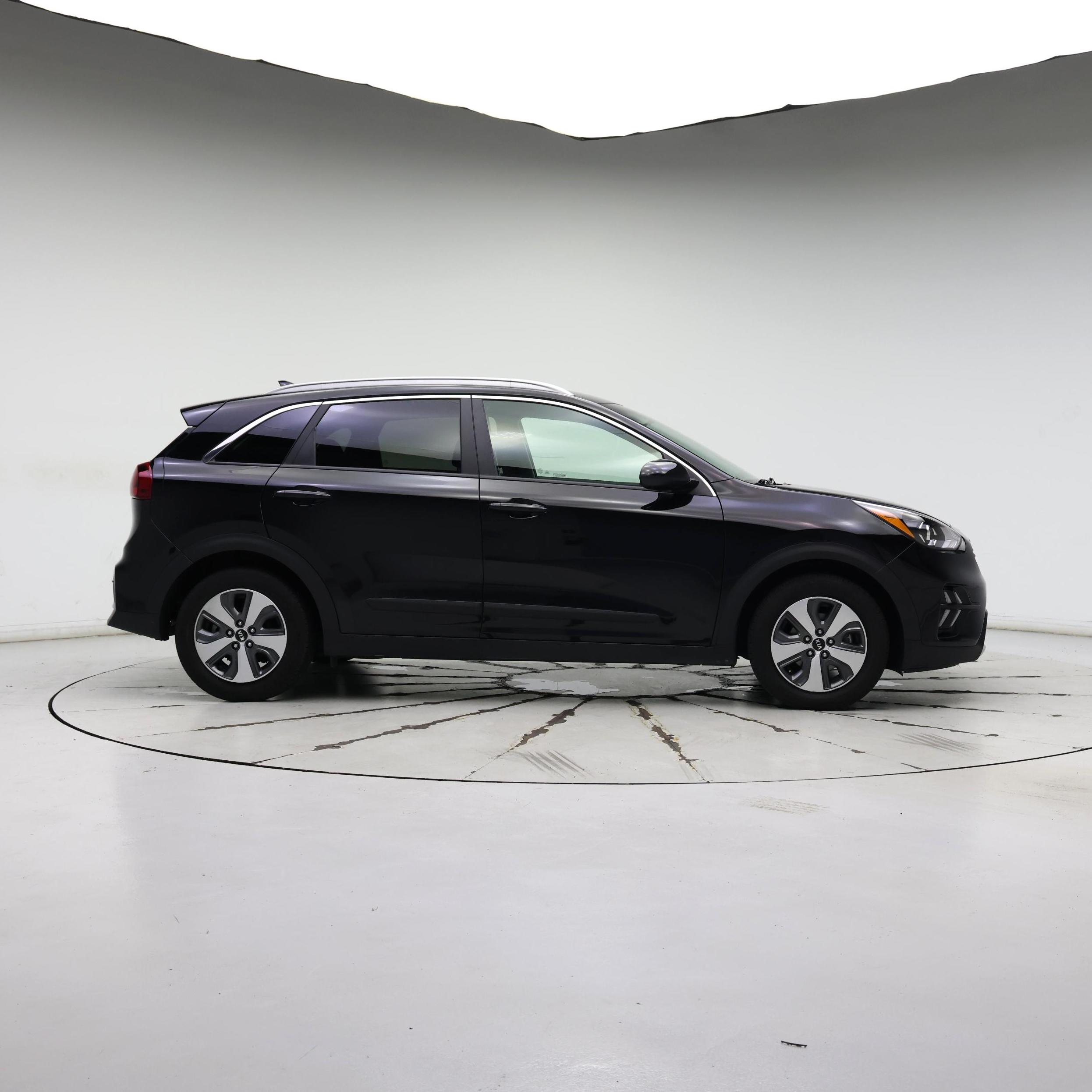 Thumbnail: 2021 Kia Niro - 7